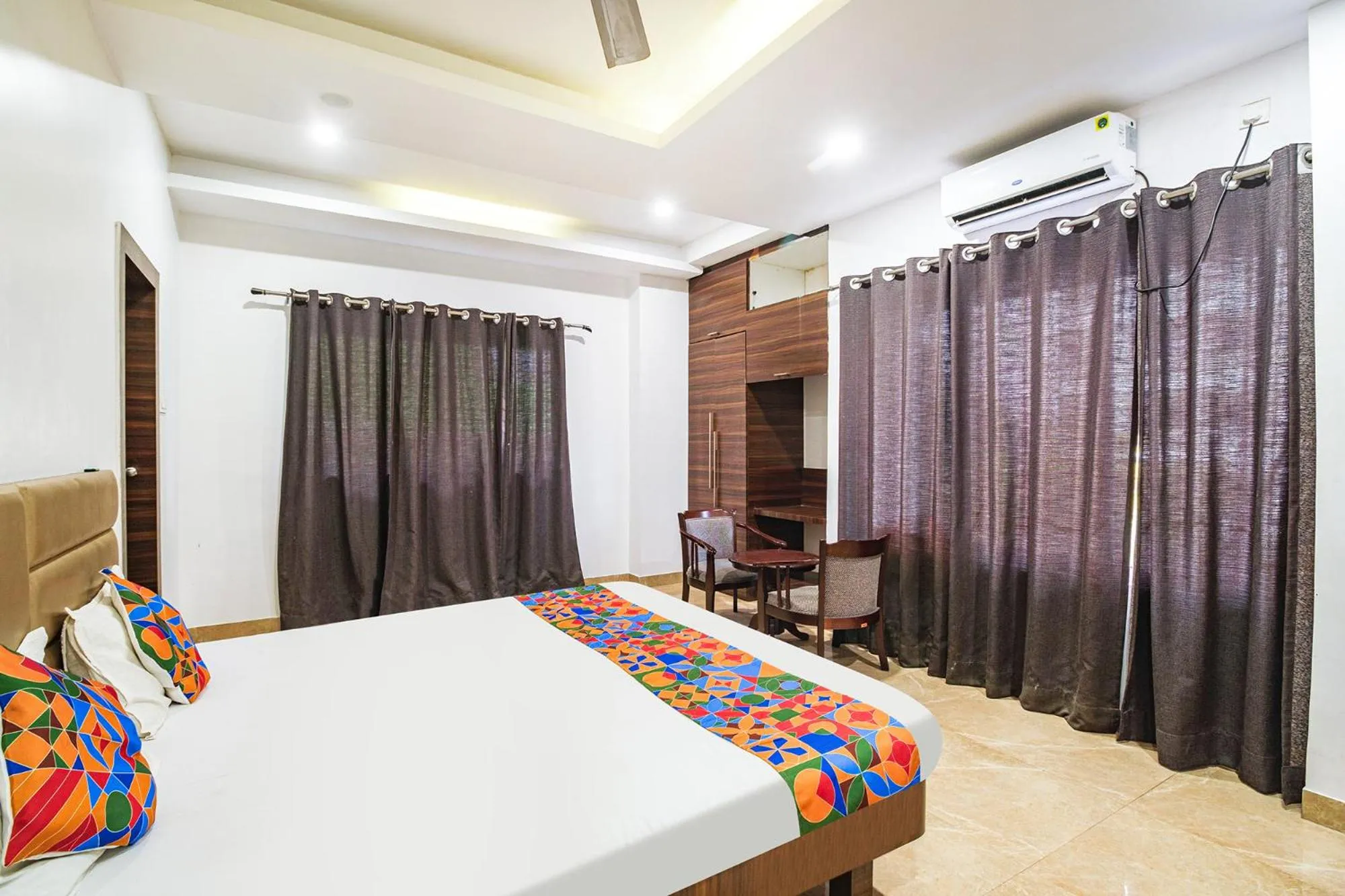 Bed in FabHotel Apple Tree