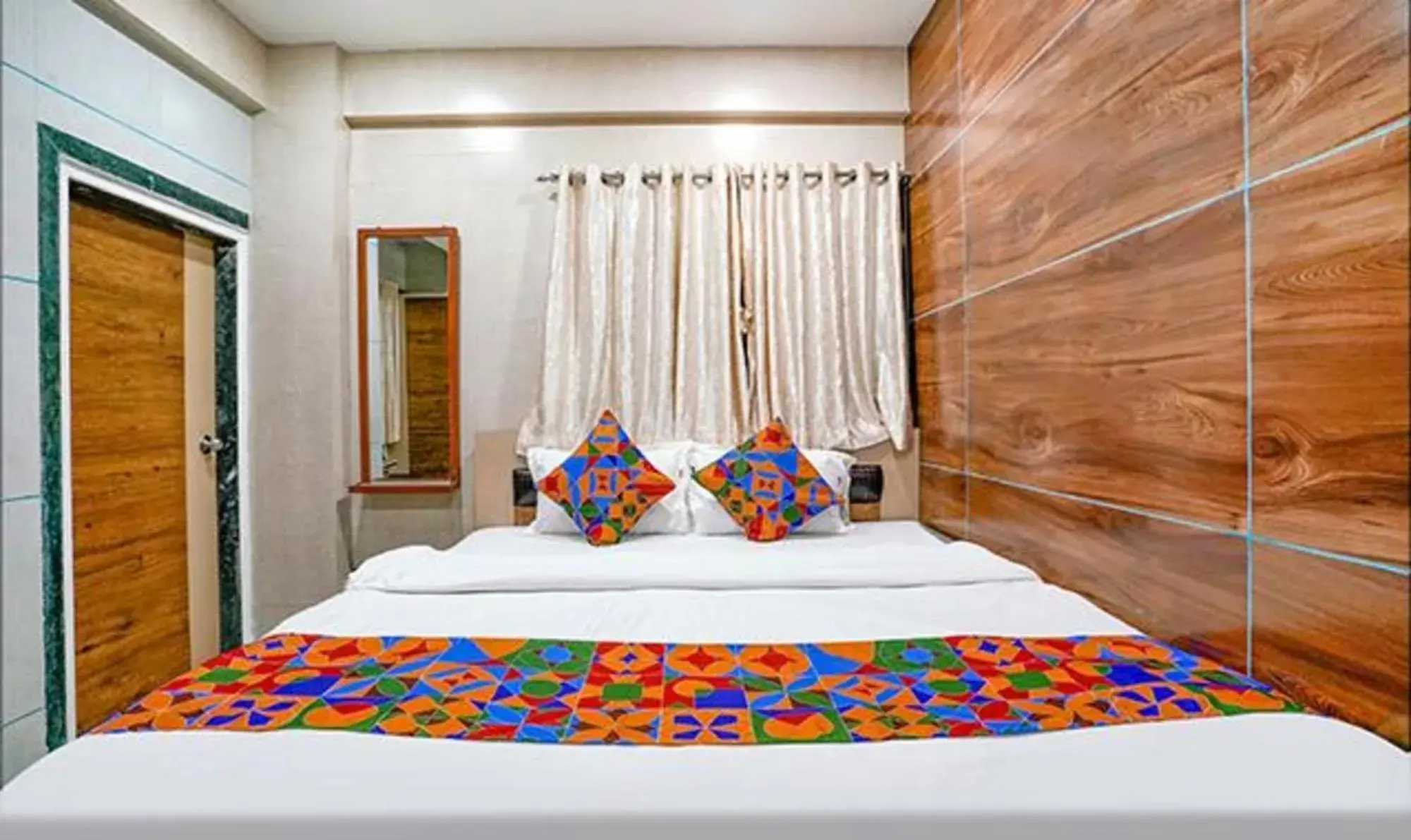 Bed in FabExpress White Gold - Nr Mahape Bed in FabExpress White Gold - Nr Mahape