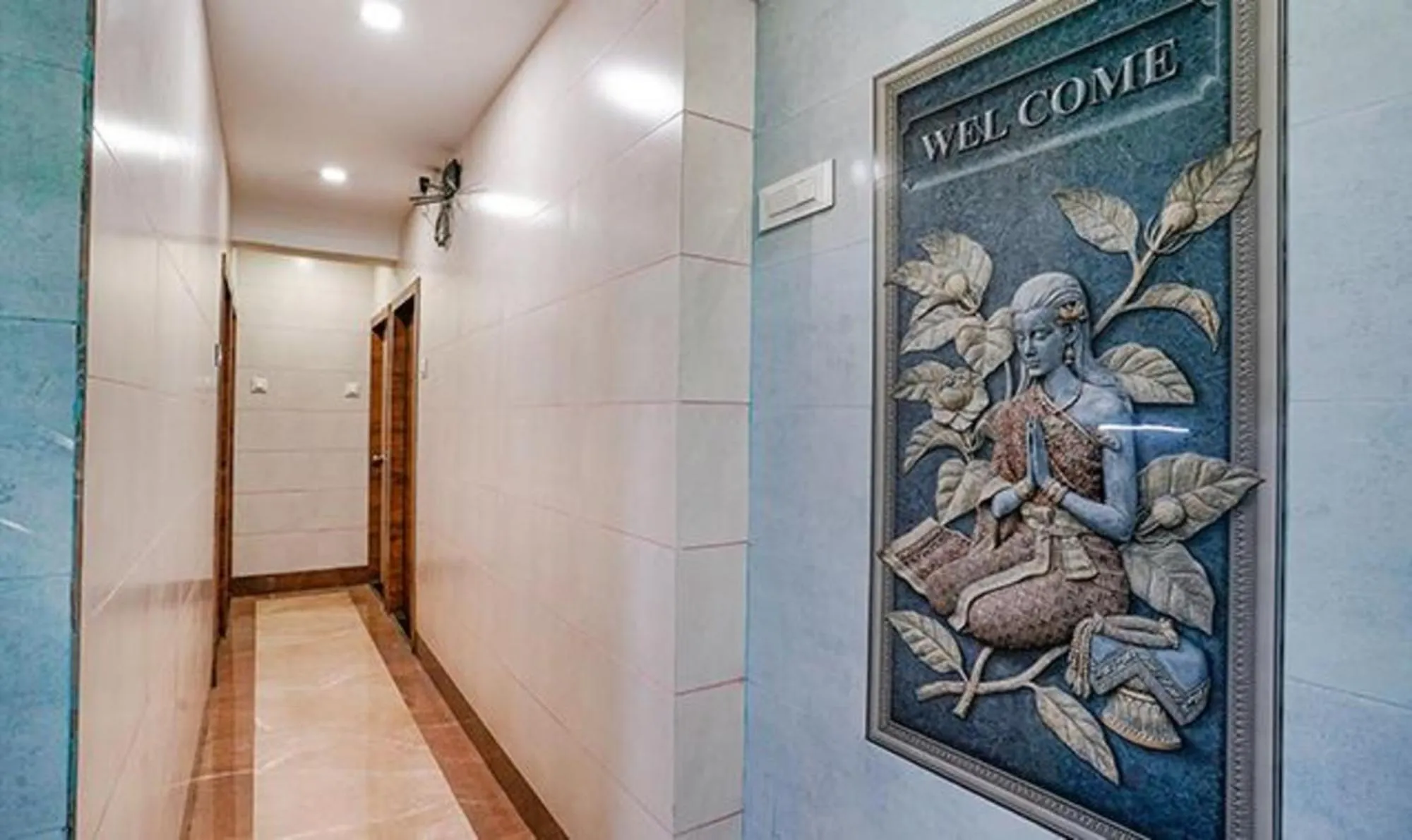 Lobby or reception in FabHotel White Gold - Nr Mahape