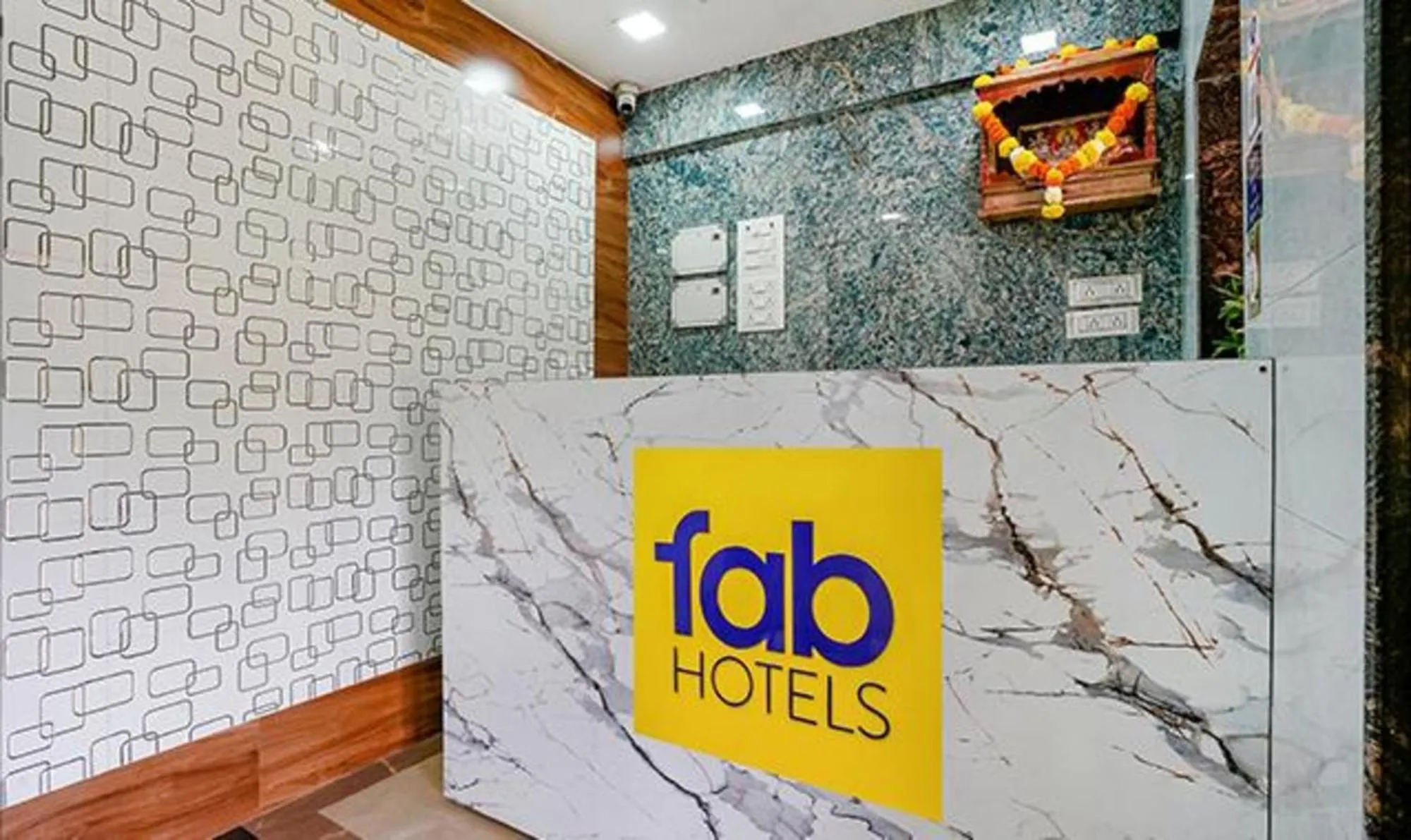 Lobby or reception in FabHotel White Gold - Nr Mahape