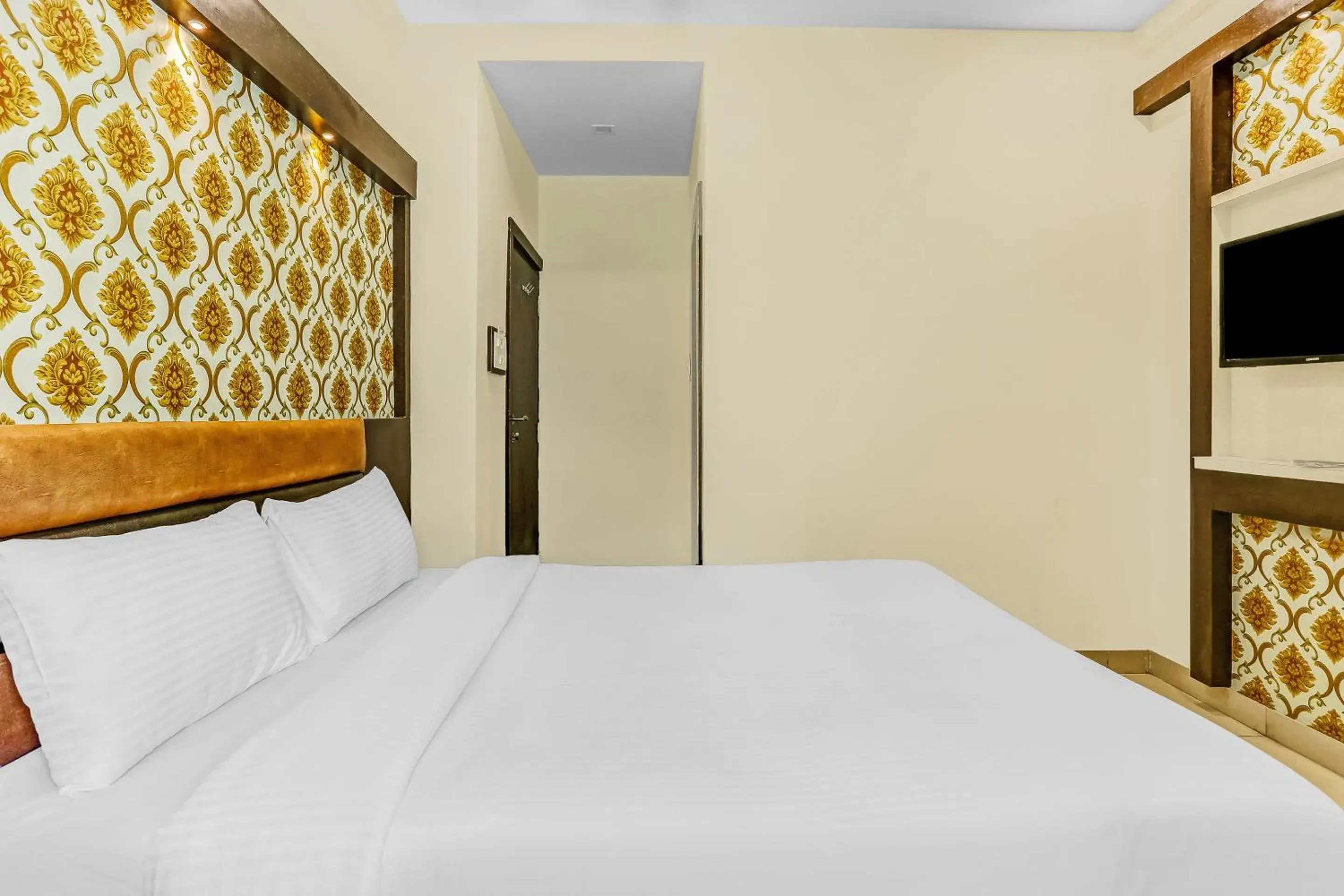 Bedroom, Bed in Capital O Geeta Palace Bedroom, Bed in Capital O Geeta Palace