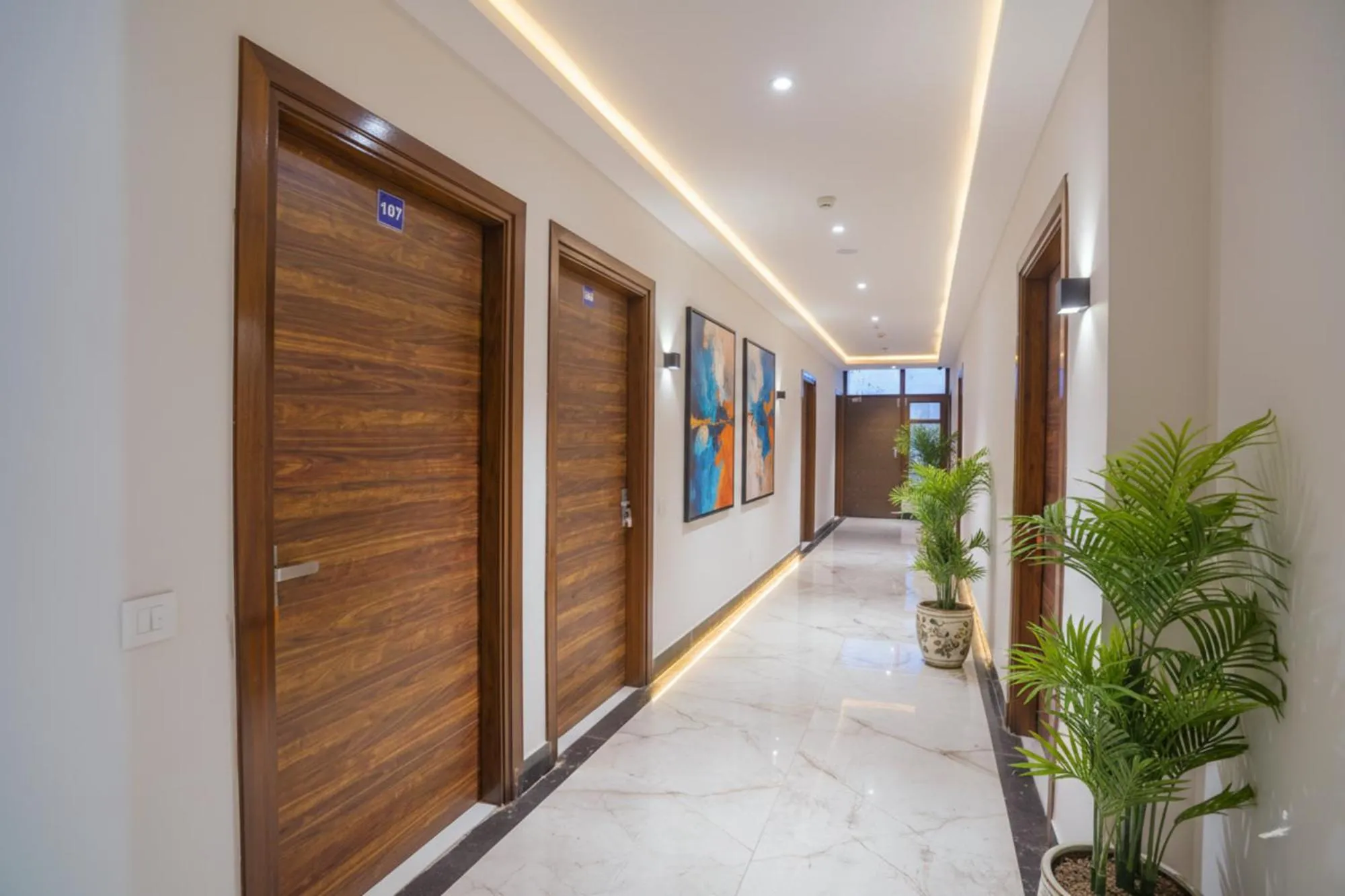 Lobby or reception in FabHotel HC Mohali Inn