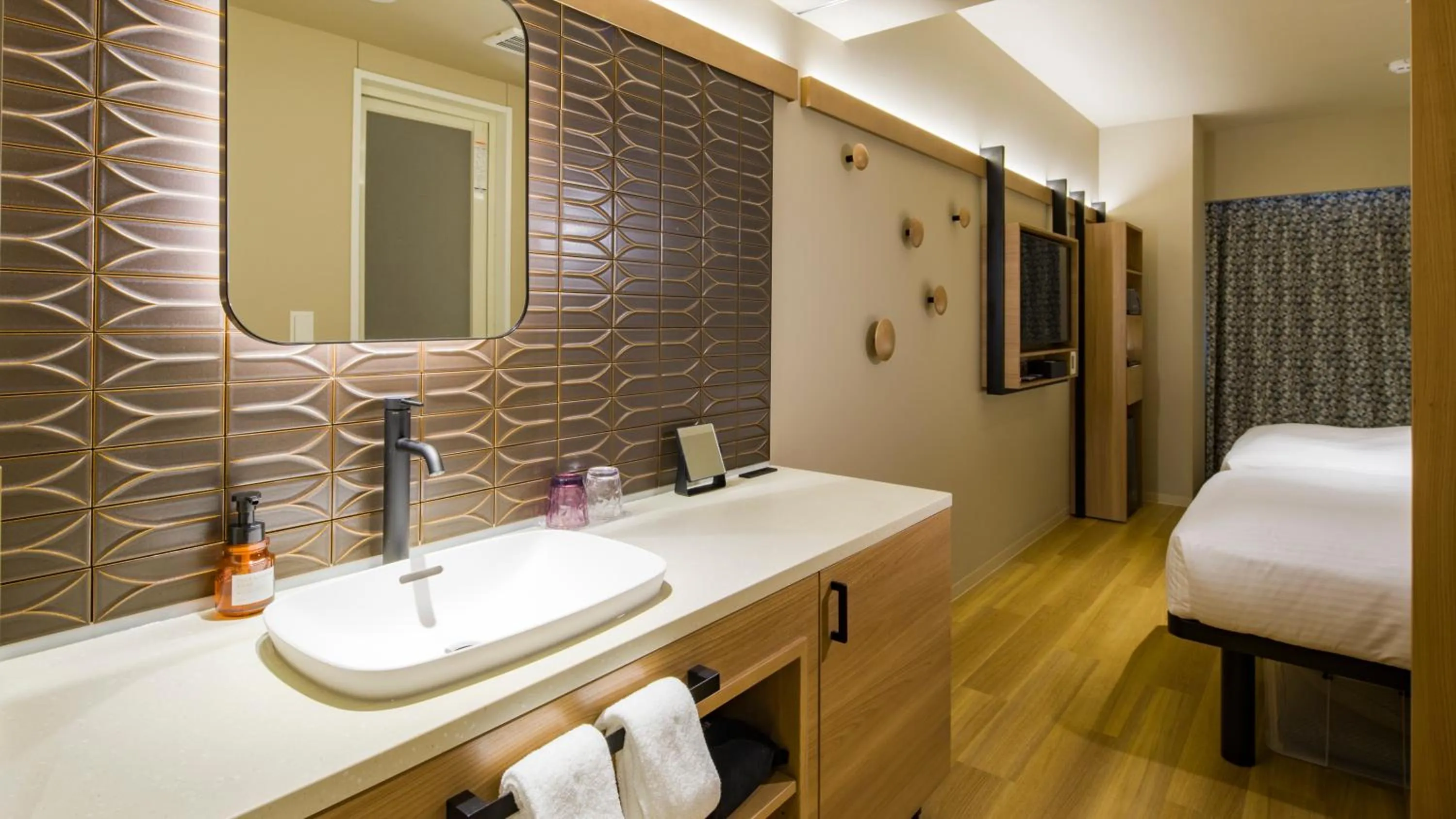 Decorative detail, Bed in GRIDS PREMIUM HOTEL OTARU