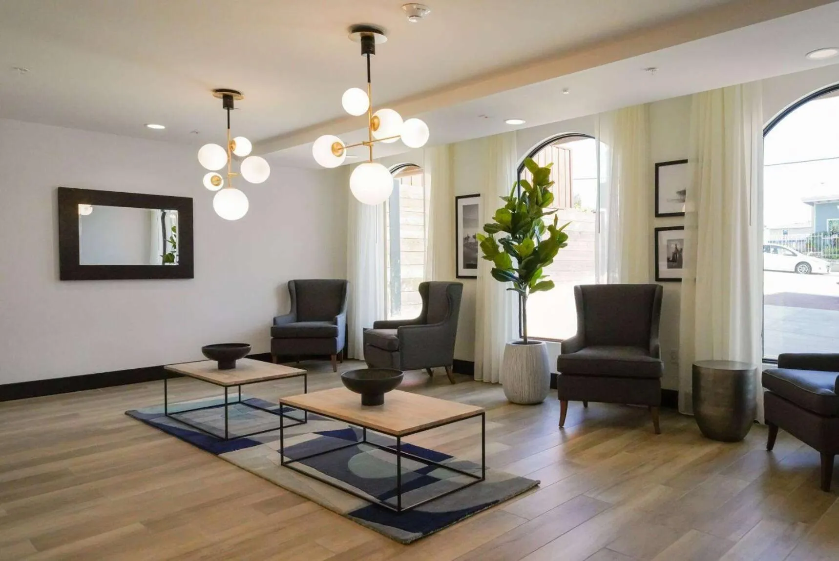 Business facilities in La Quinta Inn & Suites by Wyndham Santa Cruz