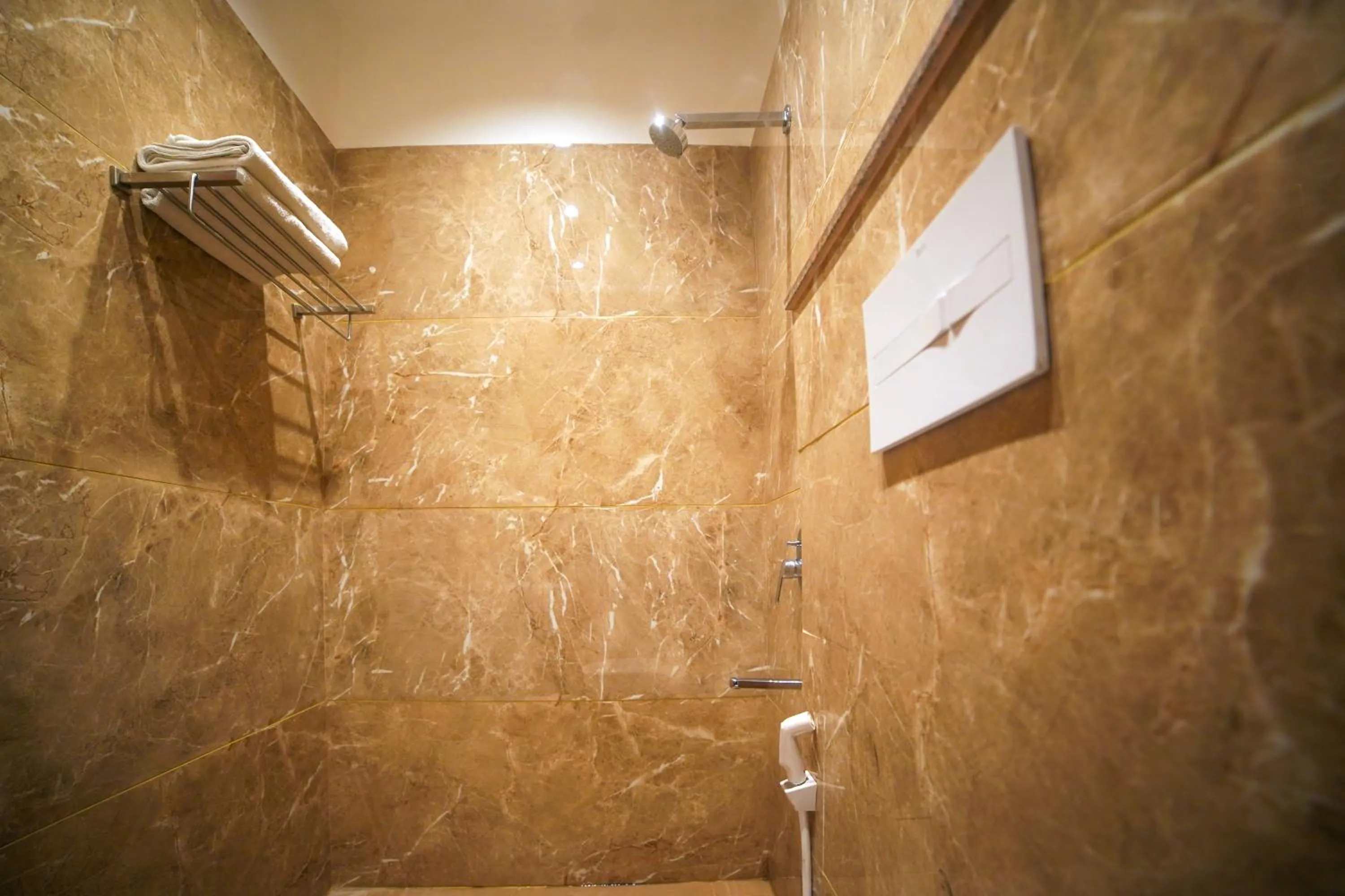 Bathroom in Hotel Centre Park Bhopal