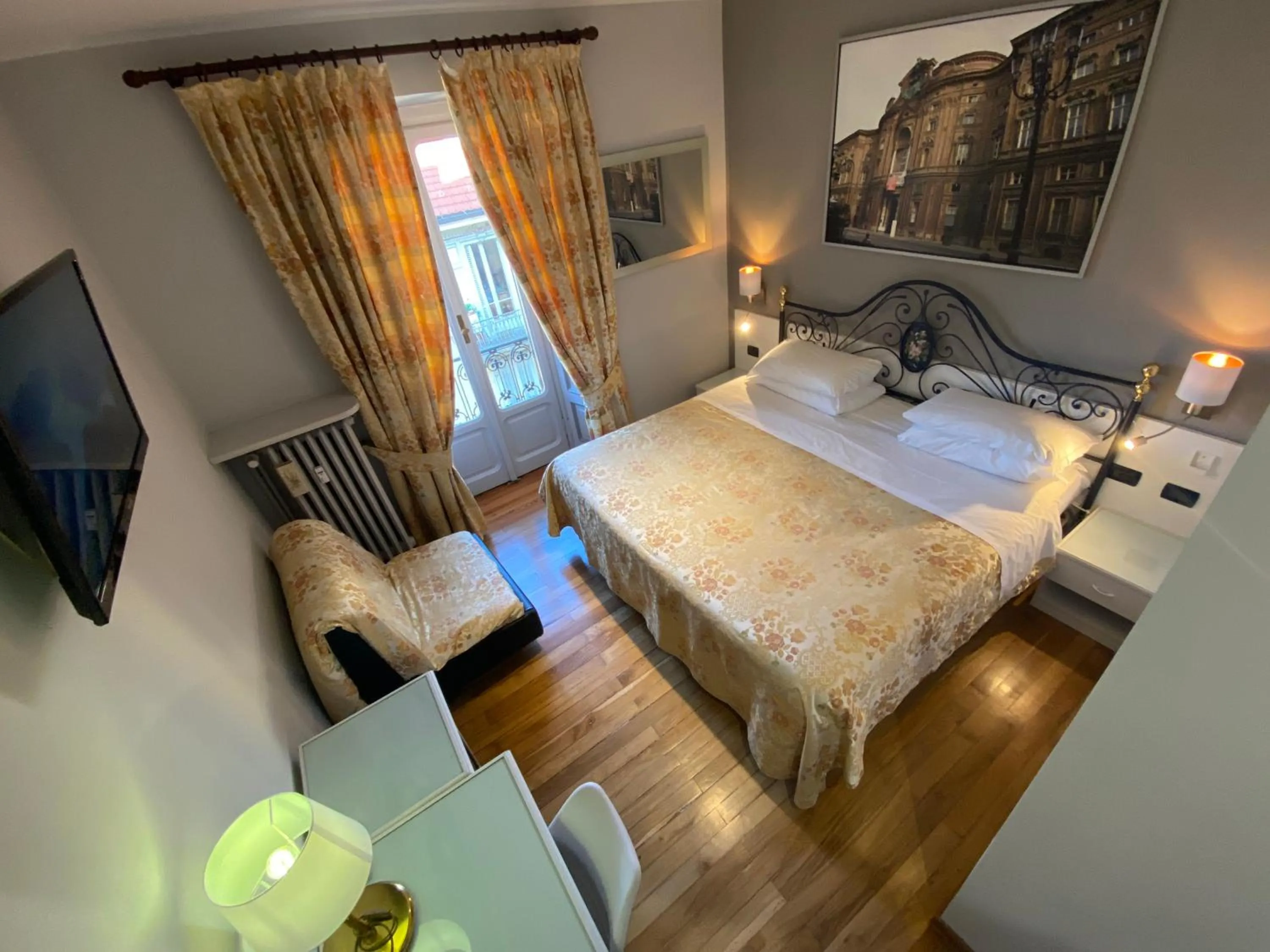 Bed in Artua'&Solferino