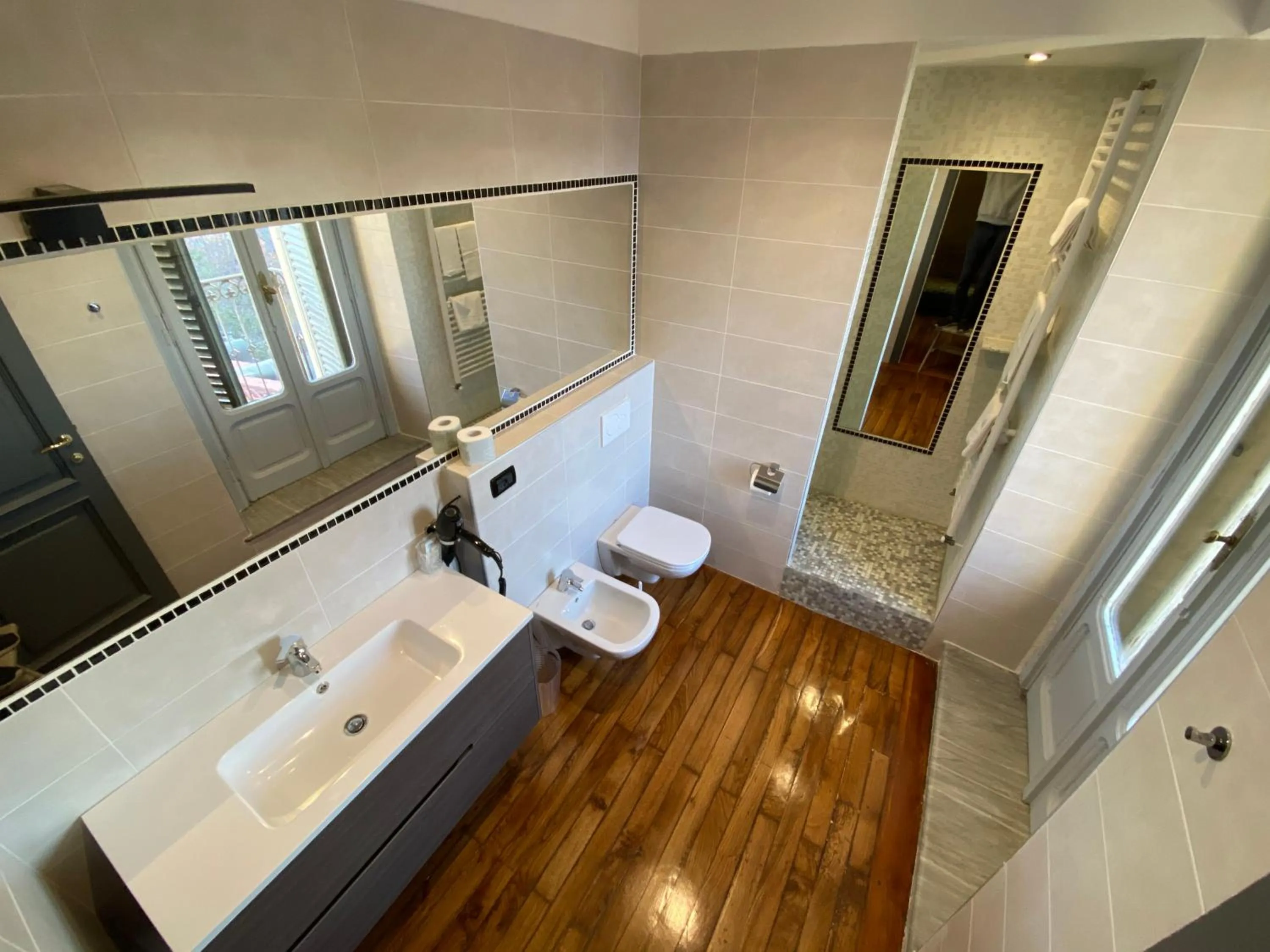 Bathroom in Artua'&Solferino