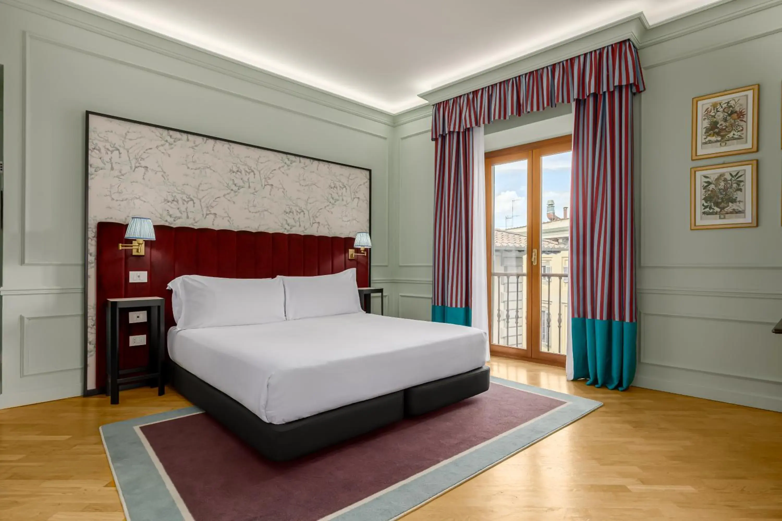 Deluxe Double or Twin Room in Room Mate Collection Isabella, Florence Deluxe Double or Twin Room in Room Mate Collection Isabella, Florence