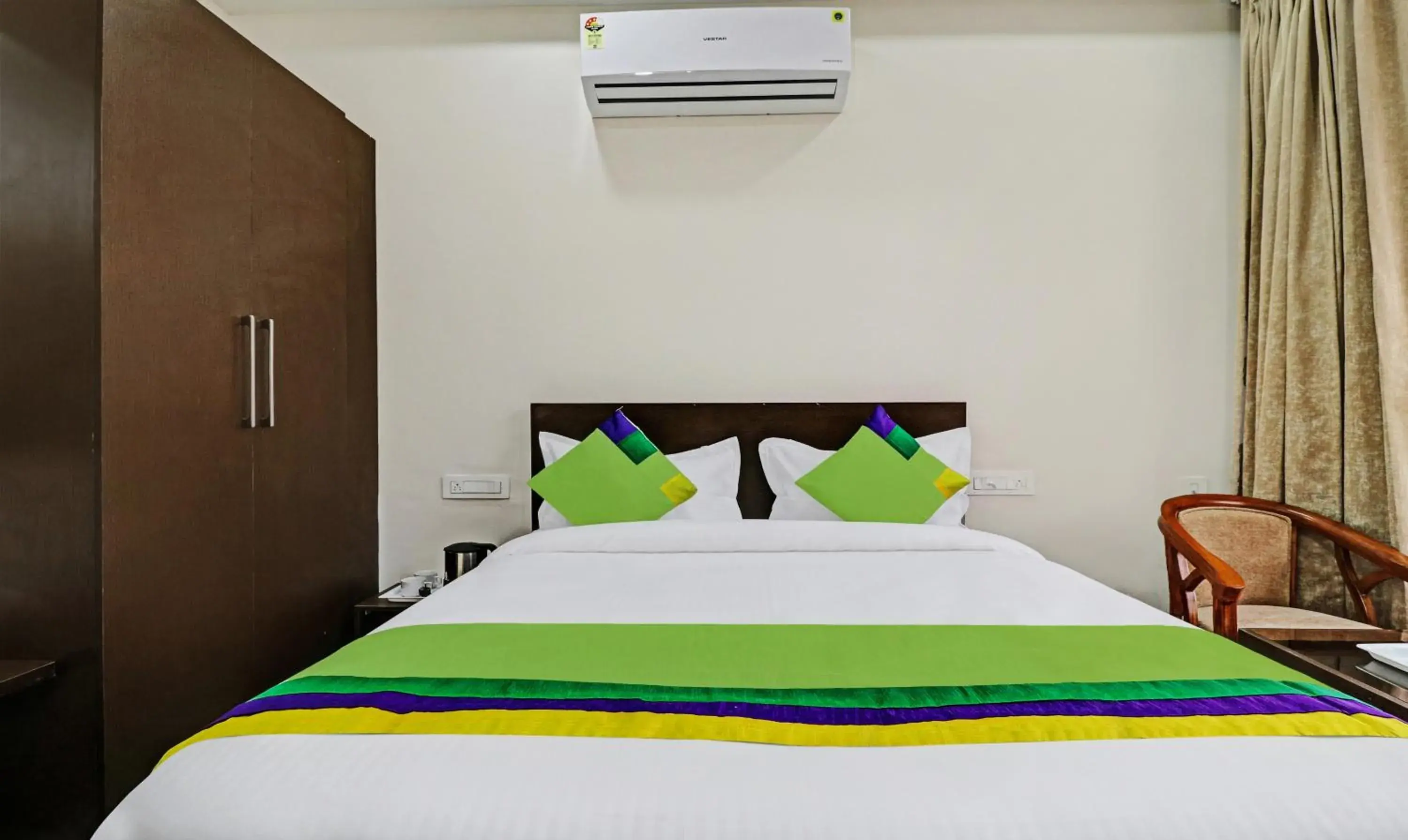 Bed in Treebo Kamron Regency Sector 80 Bed in Treebo Kamron Regency Sector 80