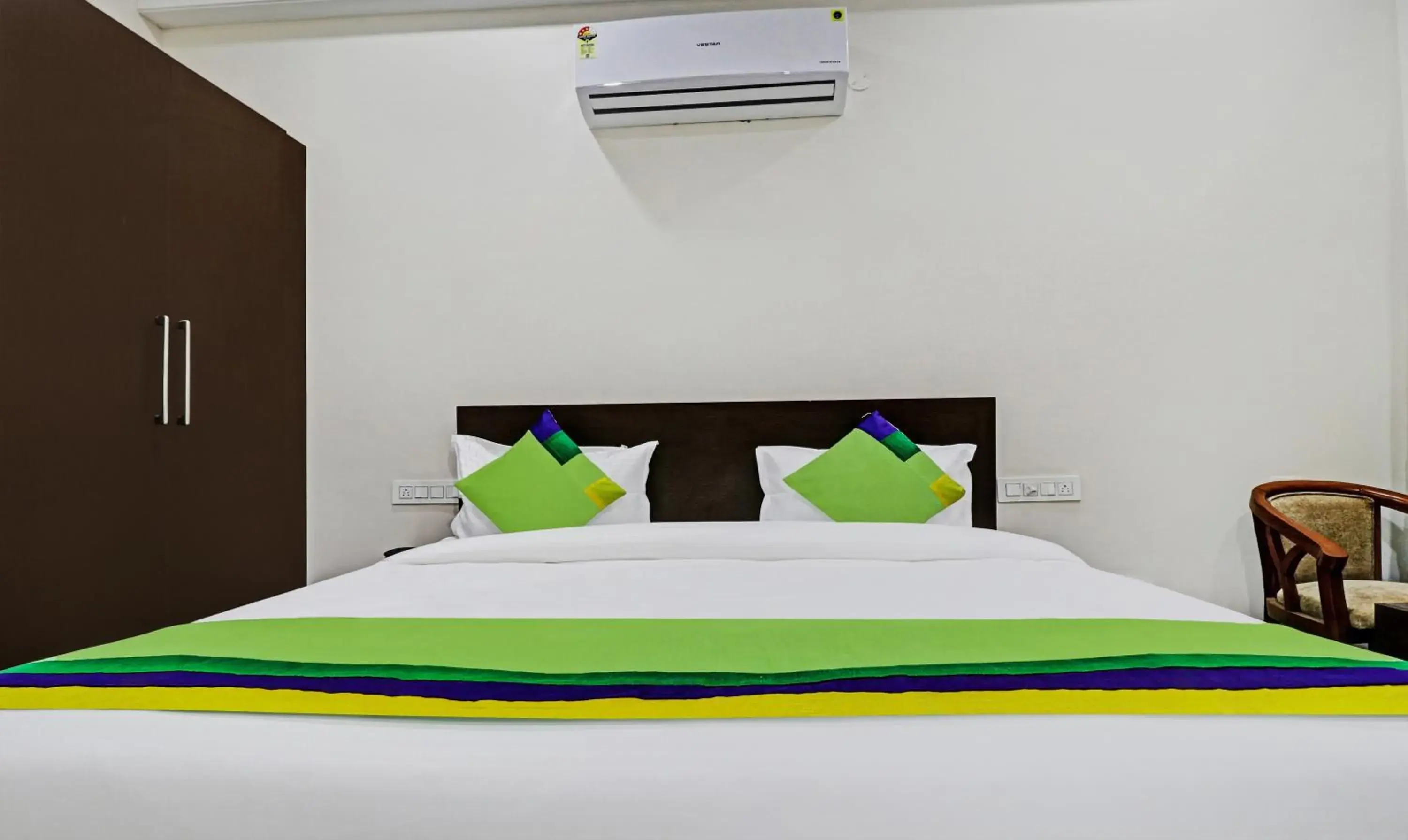 Bed in Treebo Kamron Regency Sector 80 Bed in Treebo Kamron Regency Sector 80