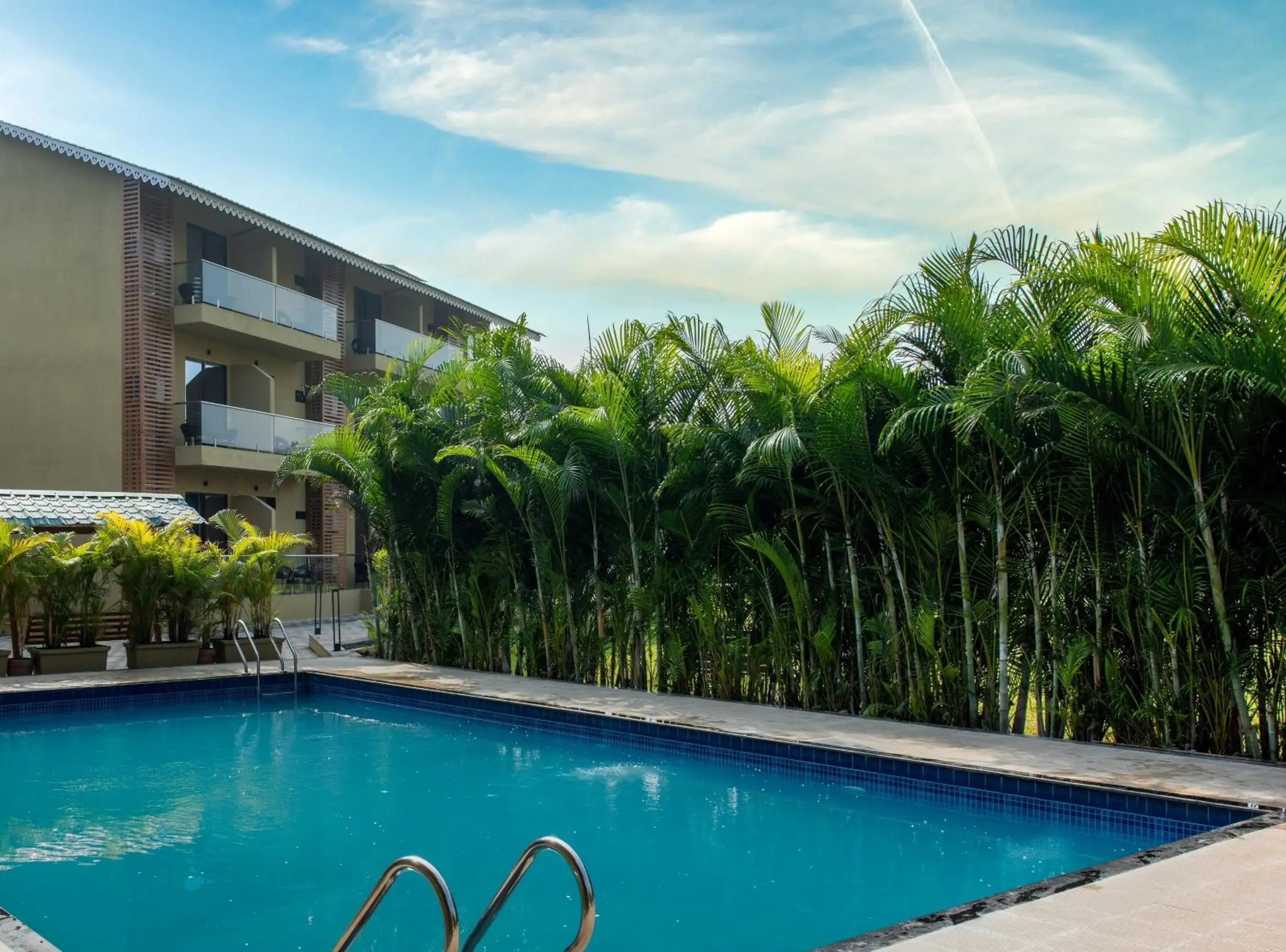 Swimming pool in Paramount Riverfront Resort & Spa, Karjat Swimming pool in Paramount Riverfront Resort & Spa, Karjat