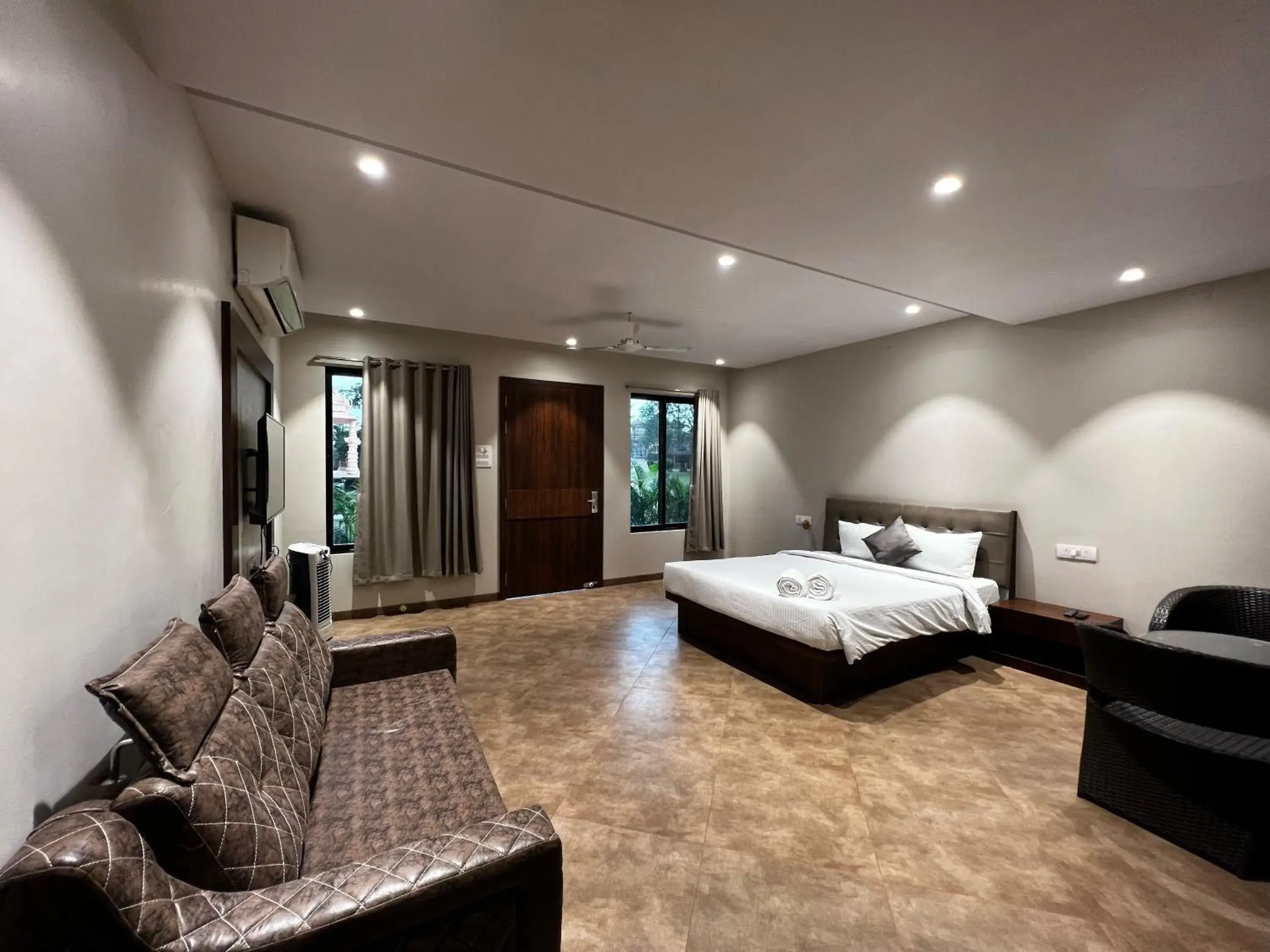 Bed in Paramount Riverfront Resort & Spa, Karjat Bed in Paramount Riverfront Resort & Spa, Karjat