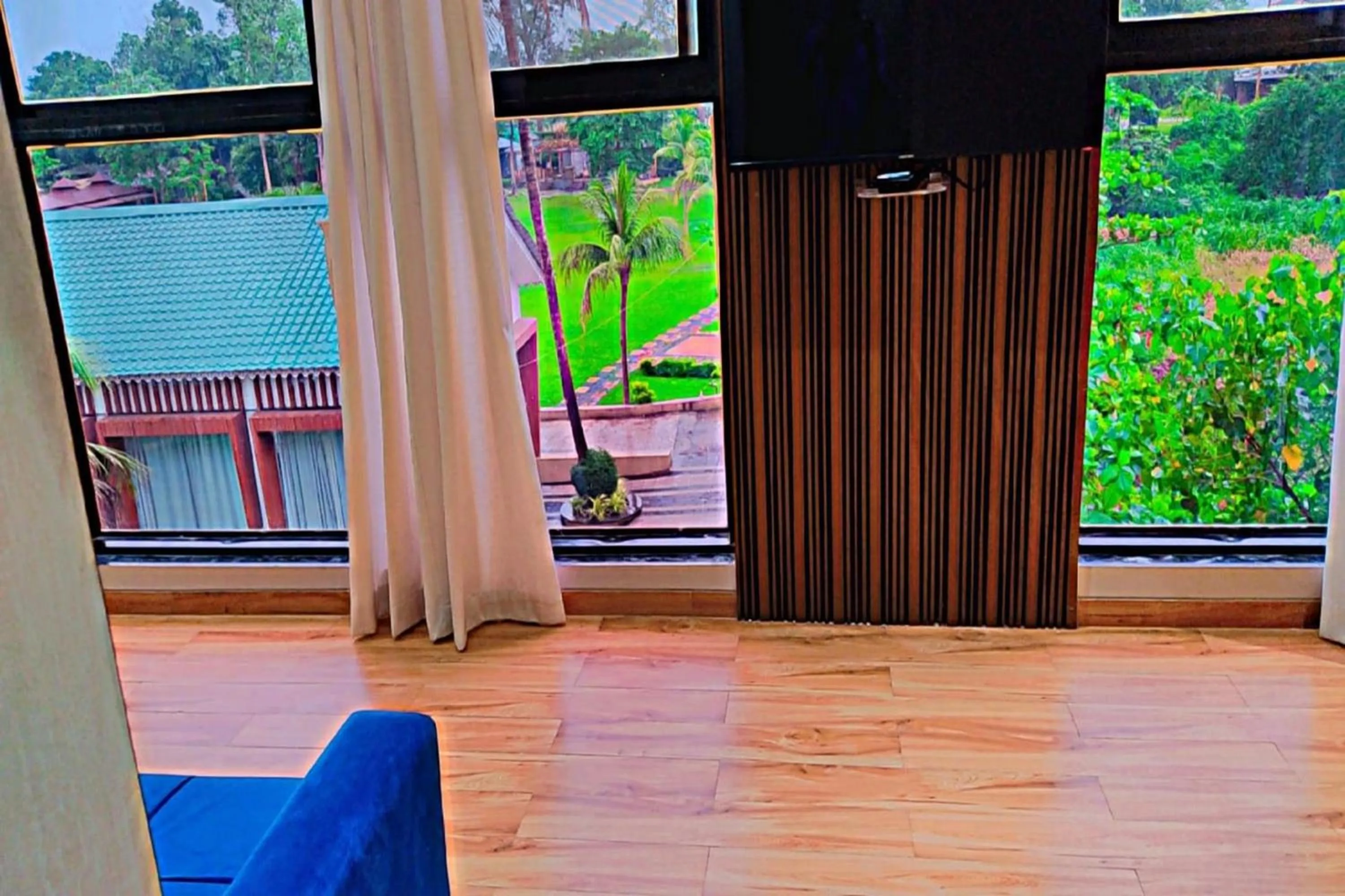 Seating area in Paramount Riverfront Resort & Spa, Karjat