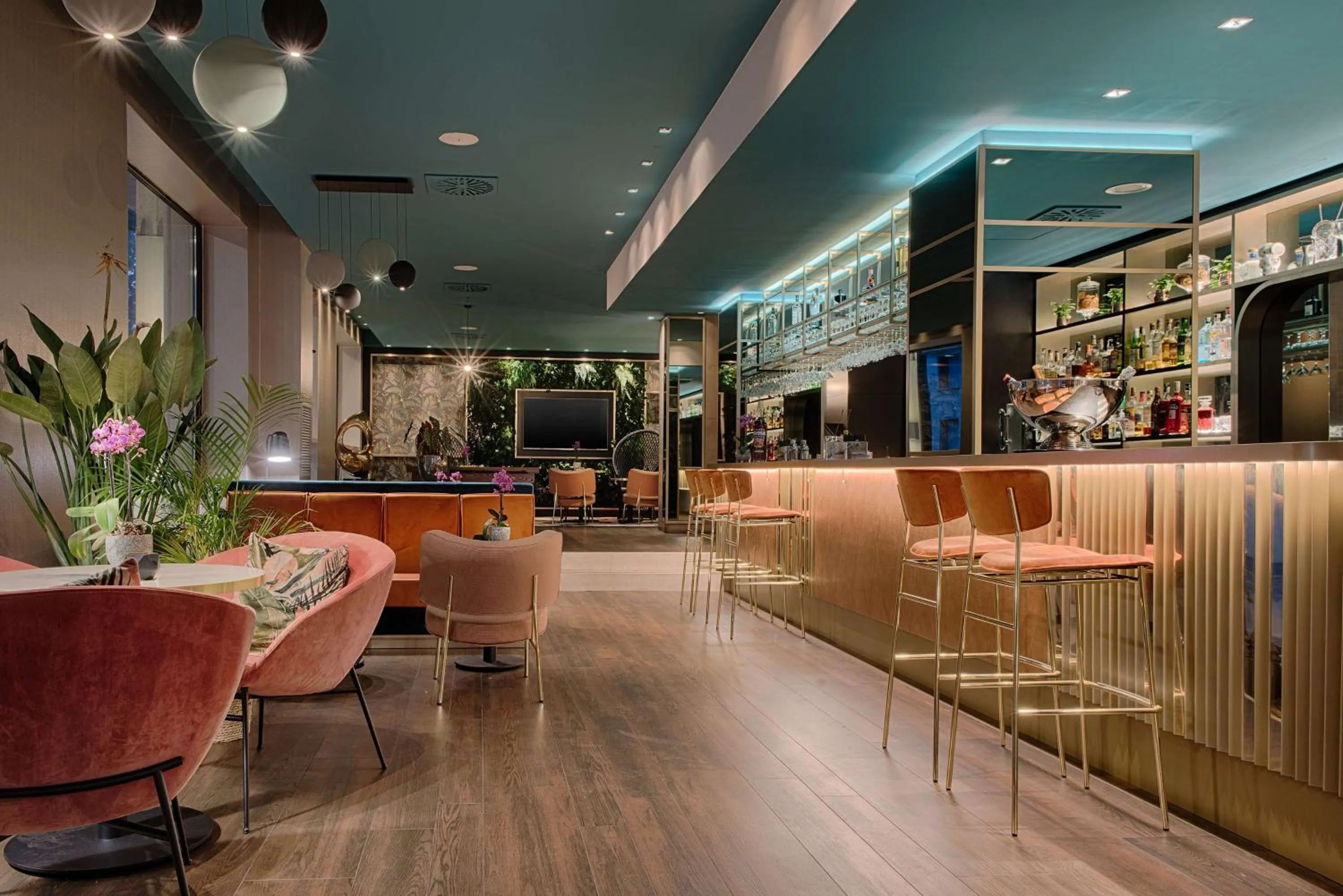 Lounge or bar in NH Collection Milano Touring