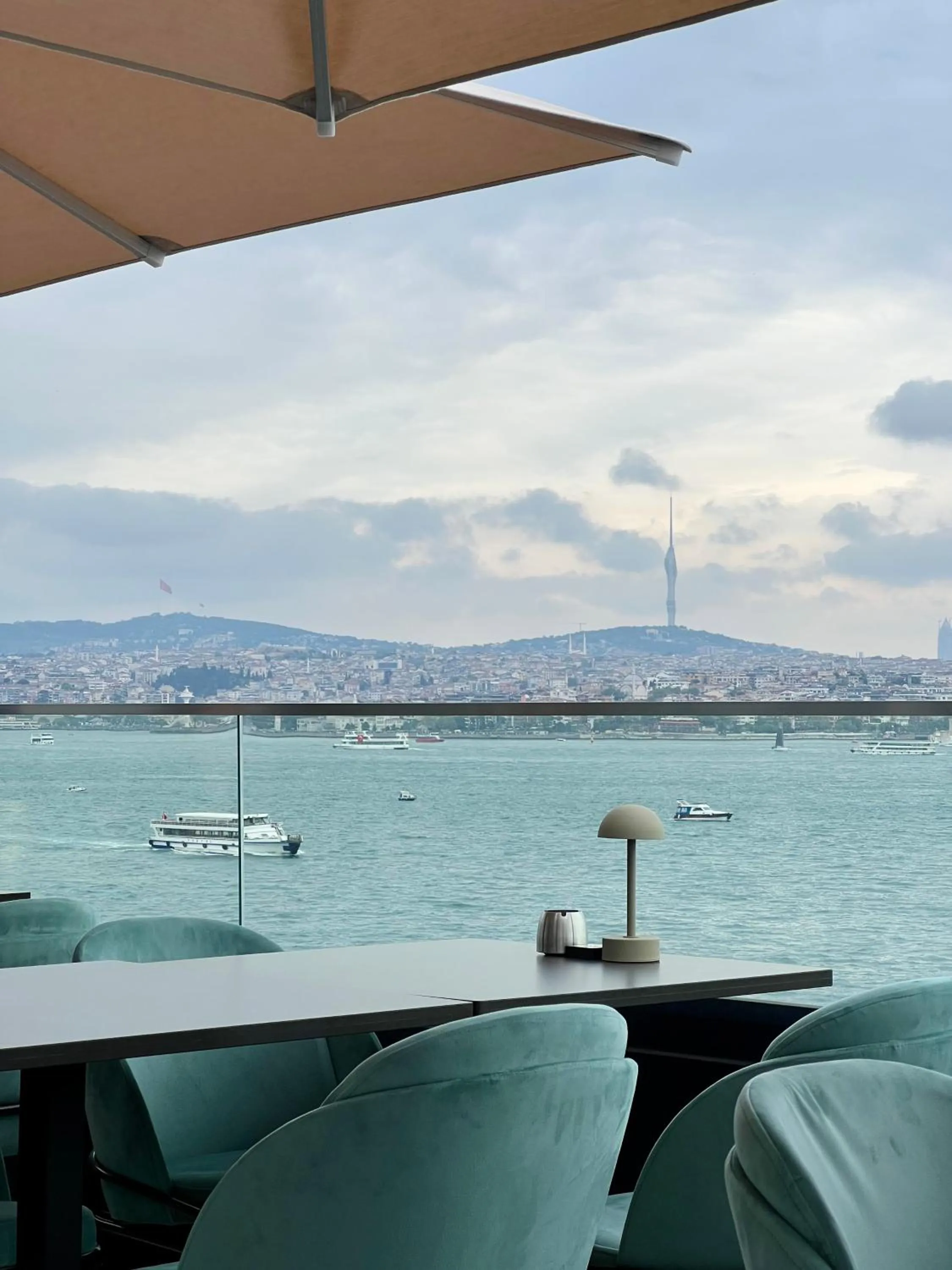 Restaurant/places to eat in Pera Bosphorus Hotel