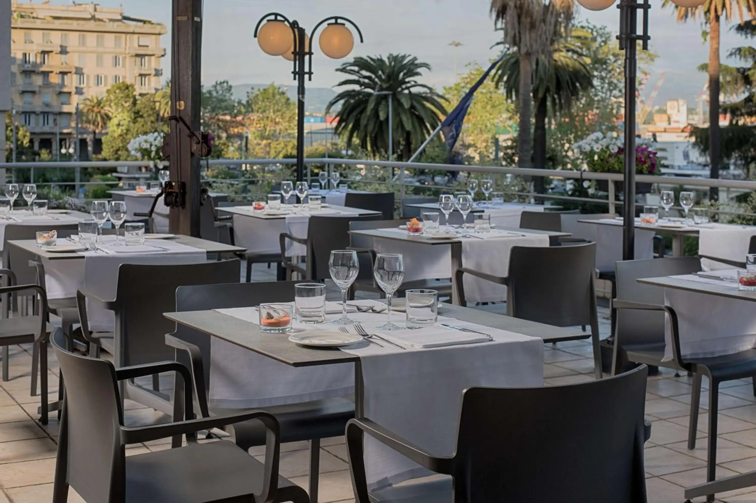 Restaurant/places to eat in NH La Spezia Restaurant/places to eat in NH La Spezia