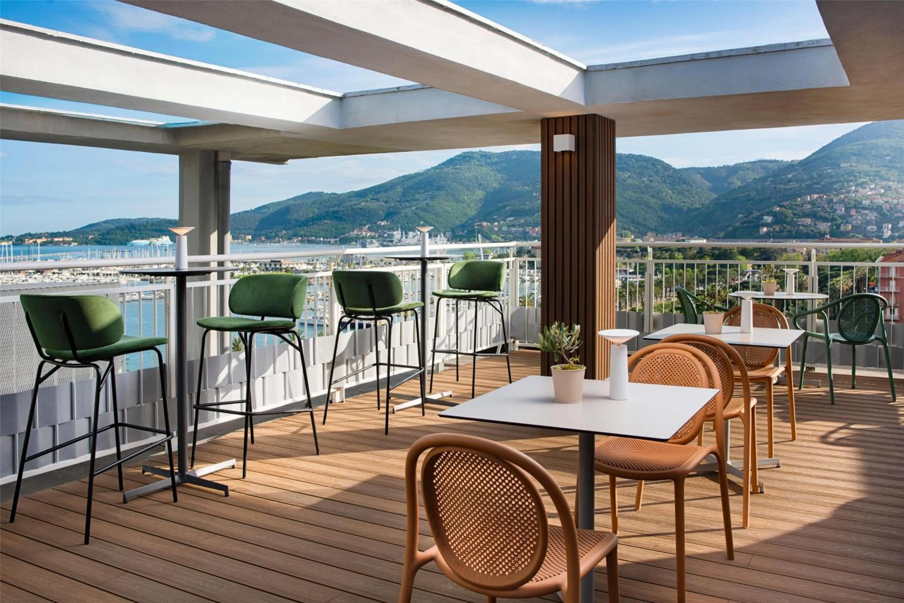 Property building in NH La Spezia