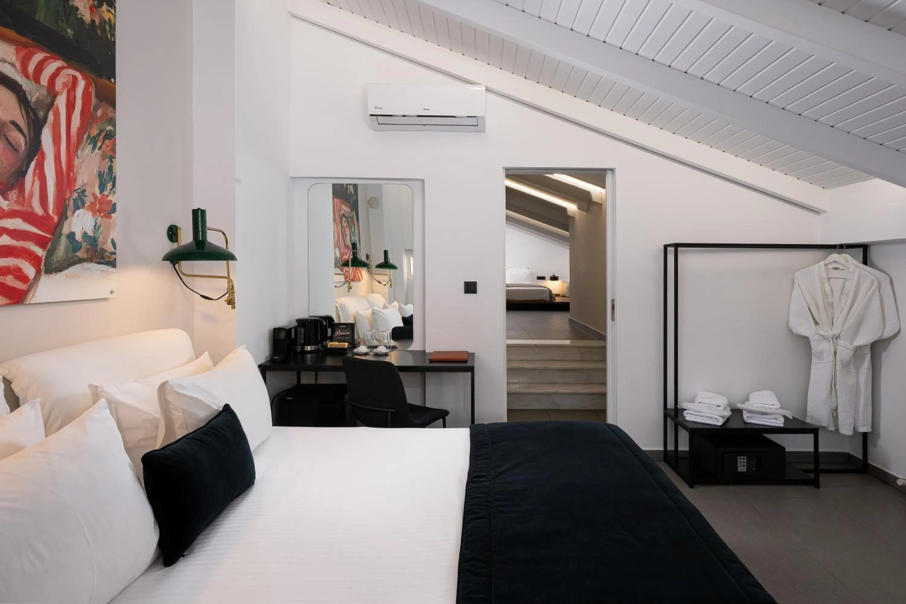 Bedroom, Bed in Athens Flair