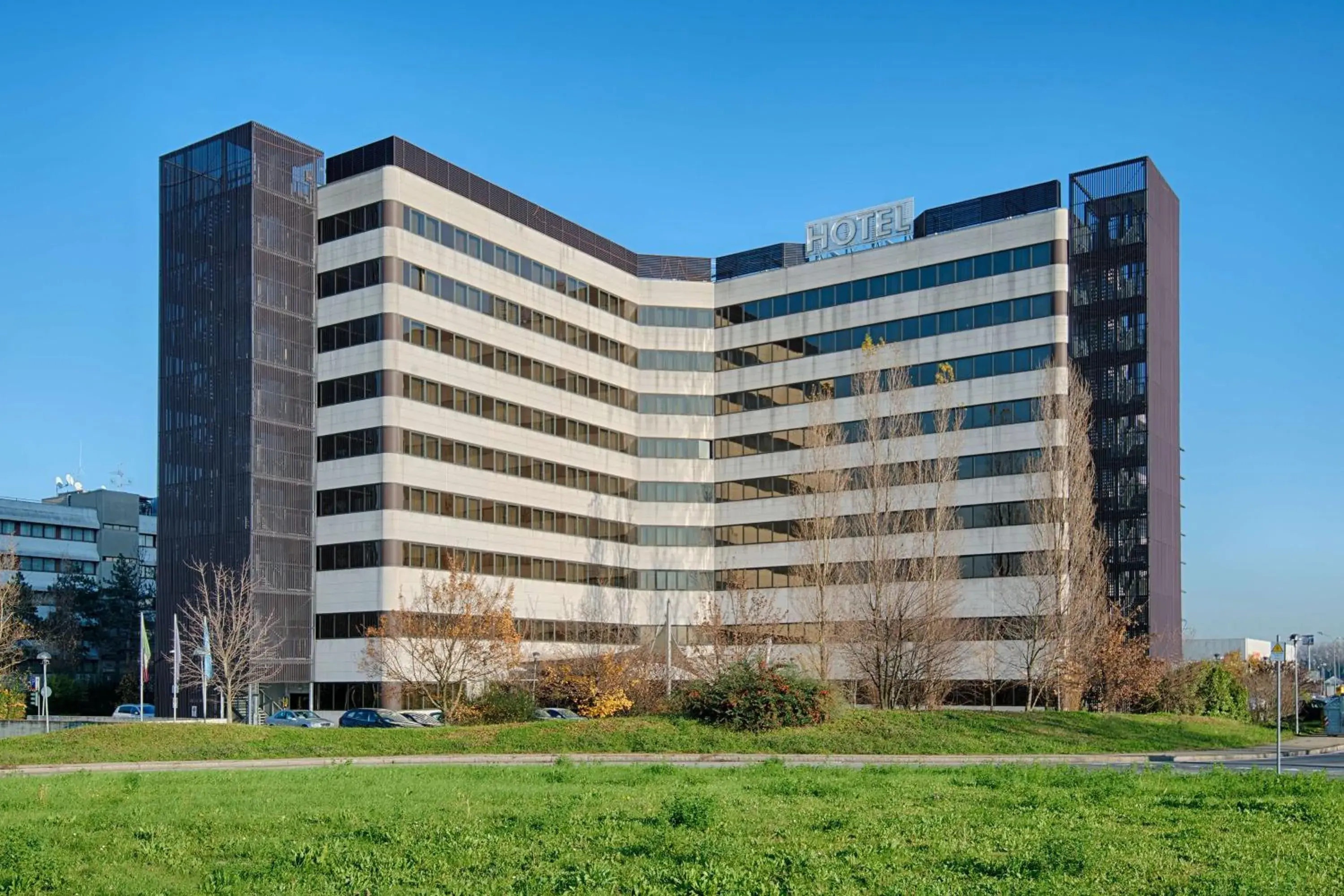 Property building in NH Bologna Villanova Property building in NH Bologna Villanova