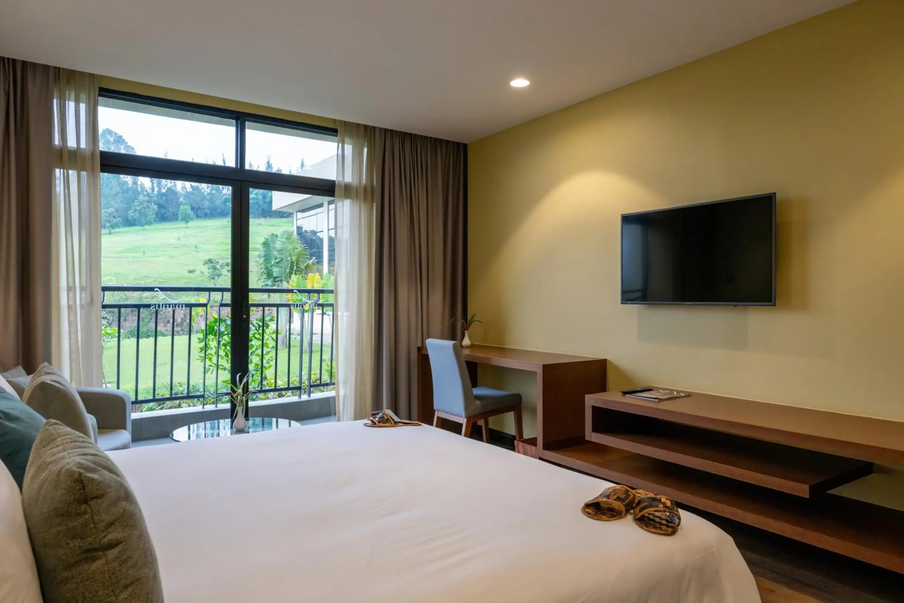 Bed in Mantis Kivu Marina Bay Hotel Bed in Mantis Kivu Marina Bay Hotel