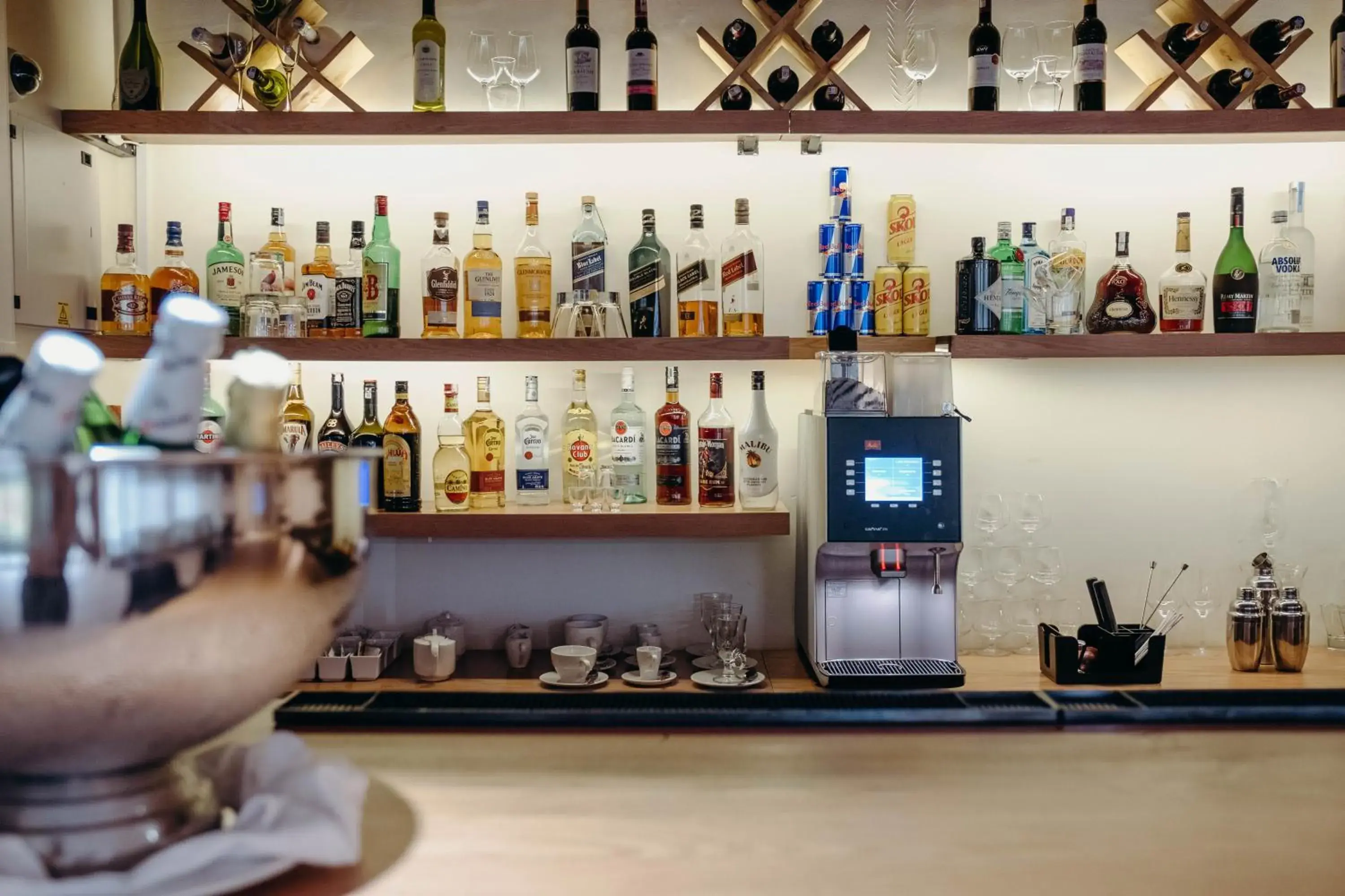 Lounge or bar in Mantis Kivu Marina Bay Hotel Lounge or bar in Mantis Kivu Marina Bay Hotel