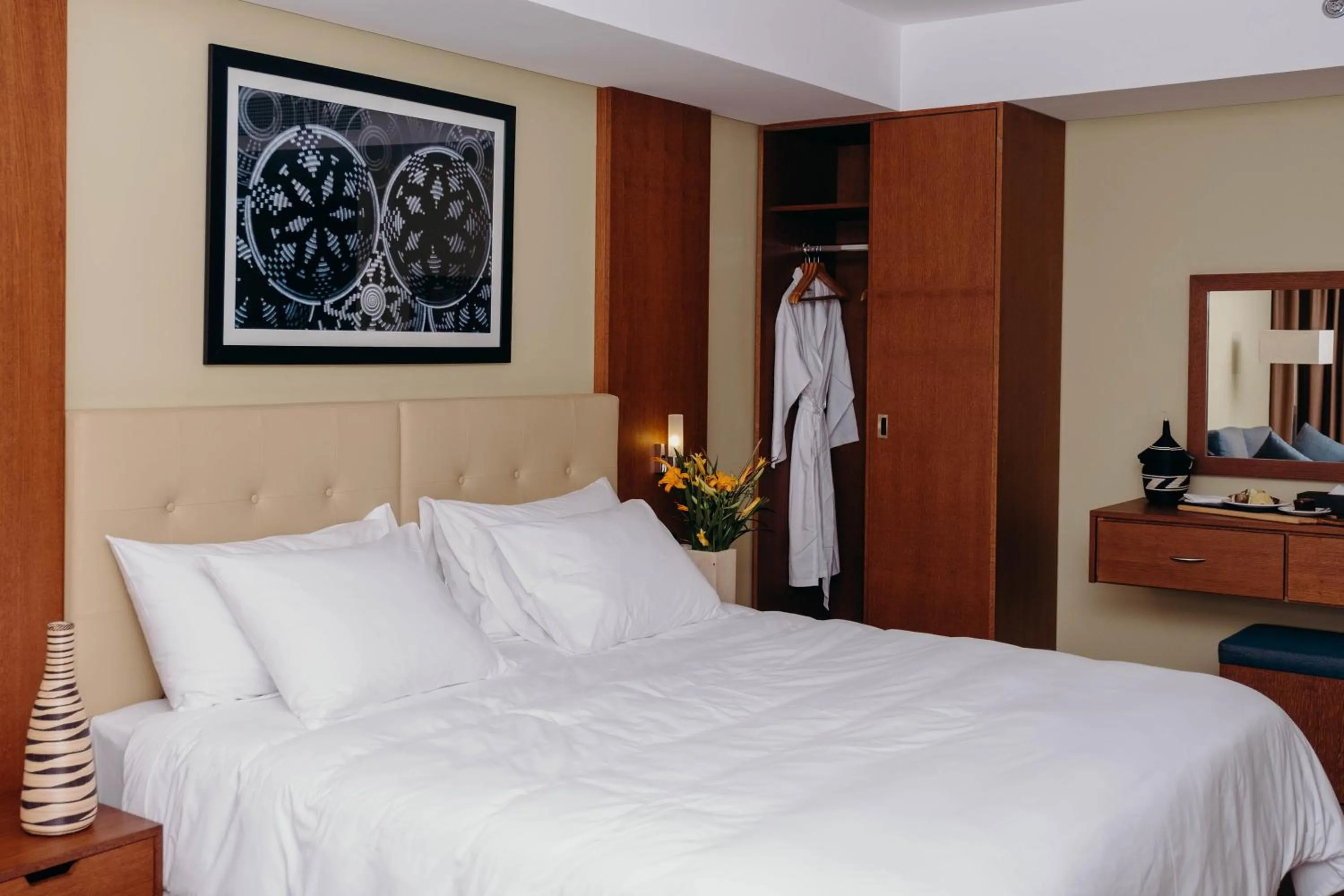 Bedroom, Bed in Mantis Kivu Marina Bay Hotel