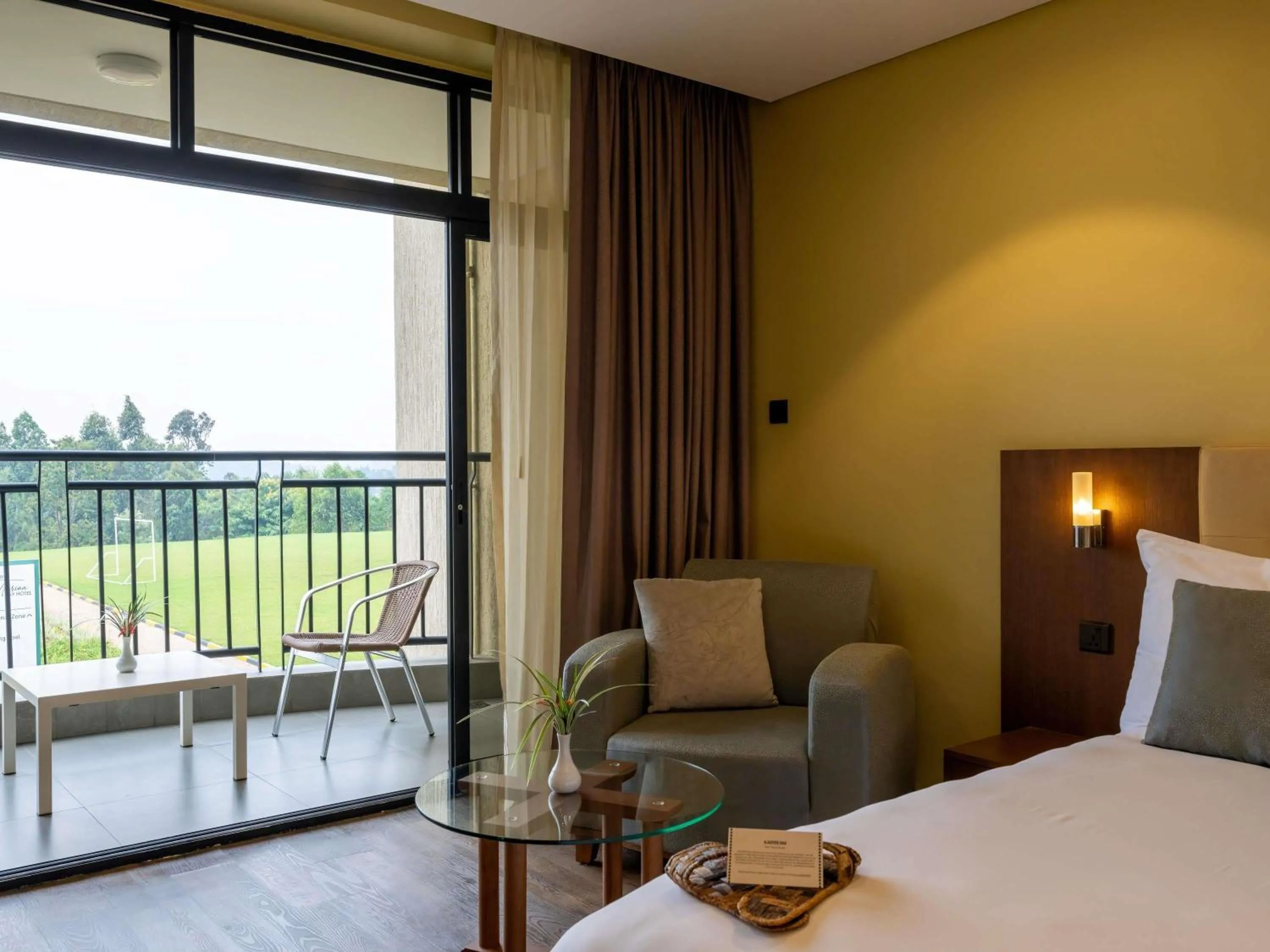 Bedroom, Bed in Mantis Kivu Marina Bay Hotel