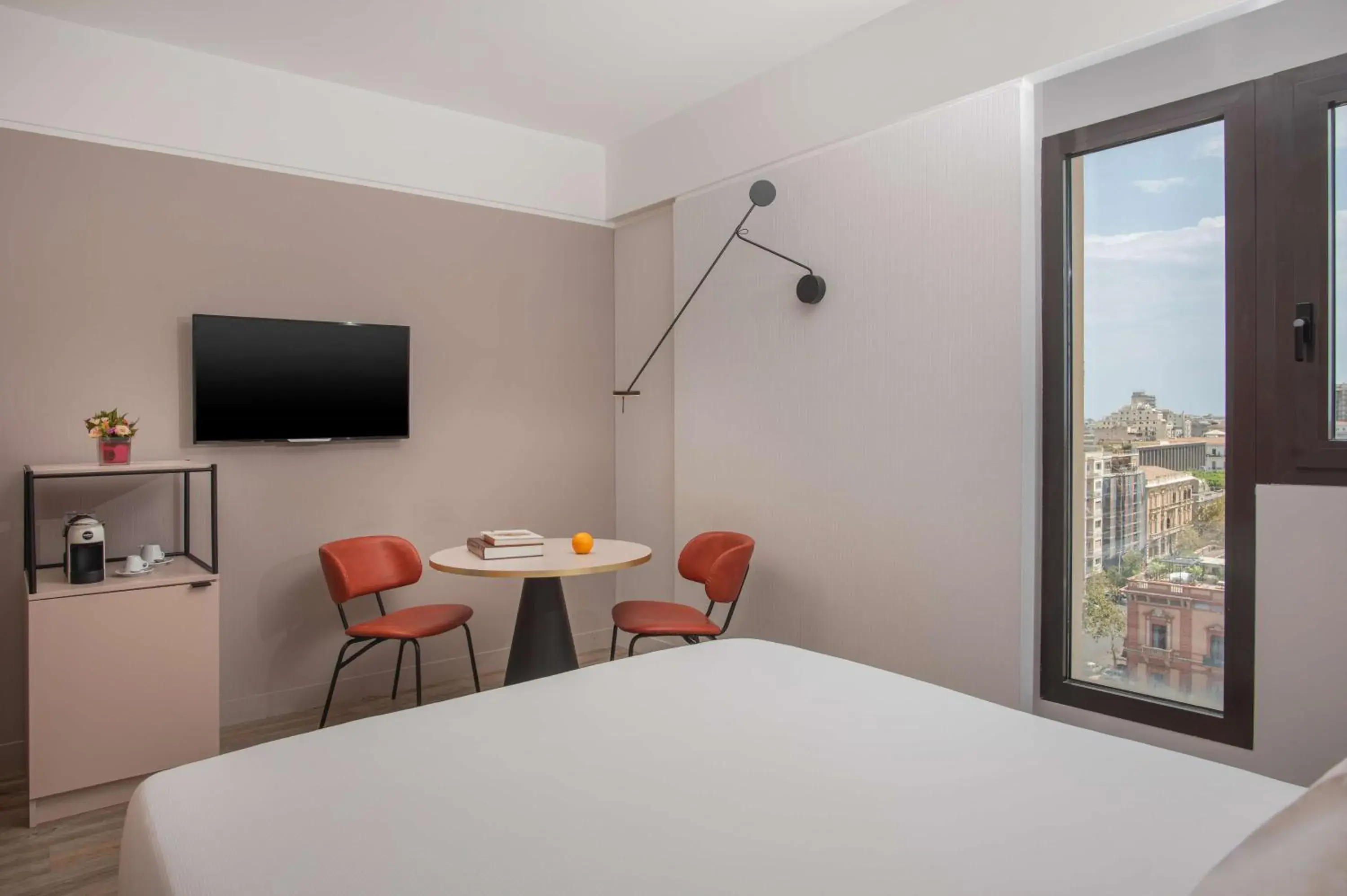 View (from property/room), Bed in NH Catania Centro View (from property/room), Bed in NH Catania Centro