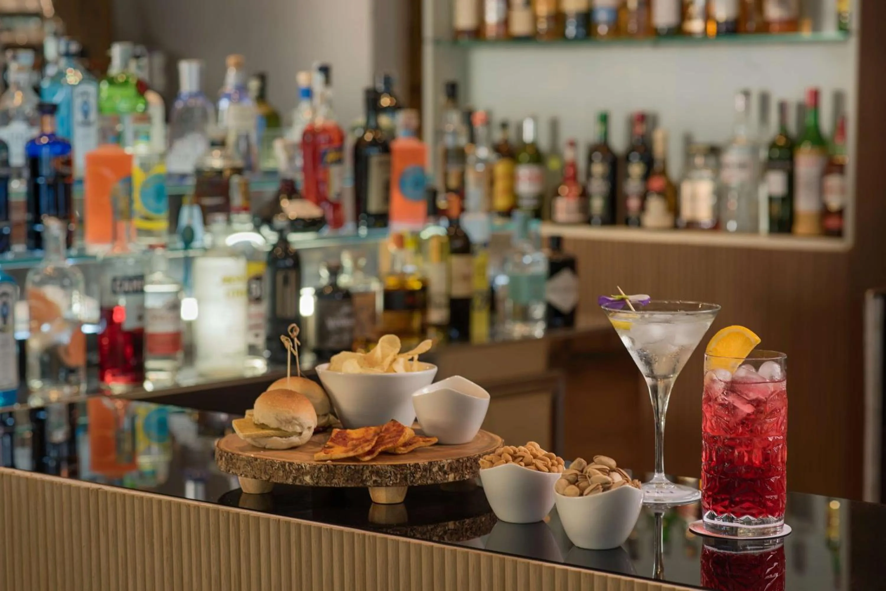 Lounge or bar in NH Catania Centro