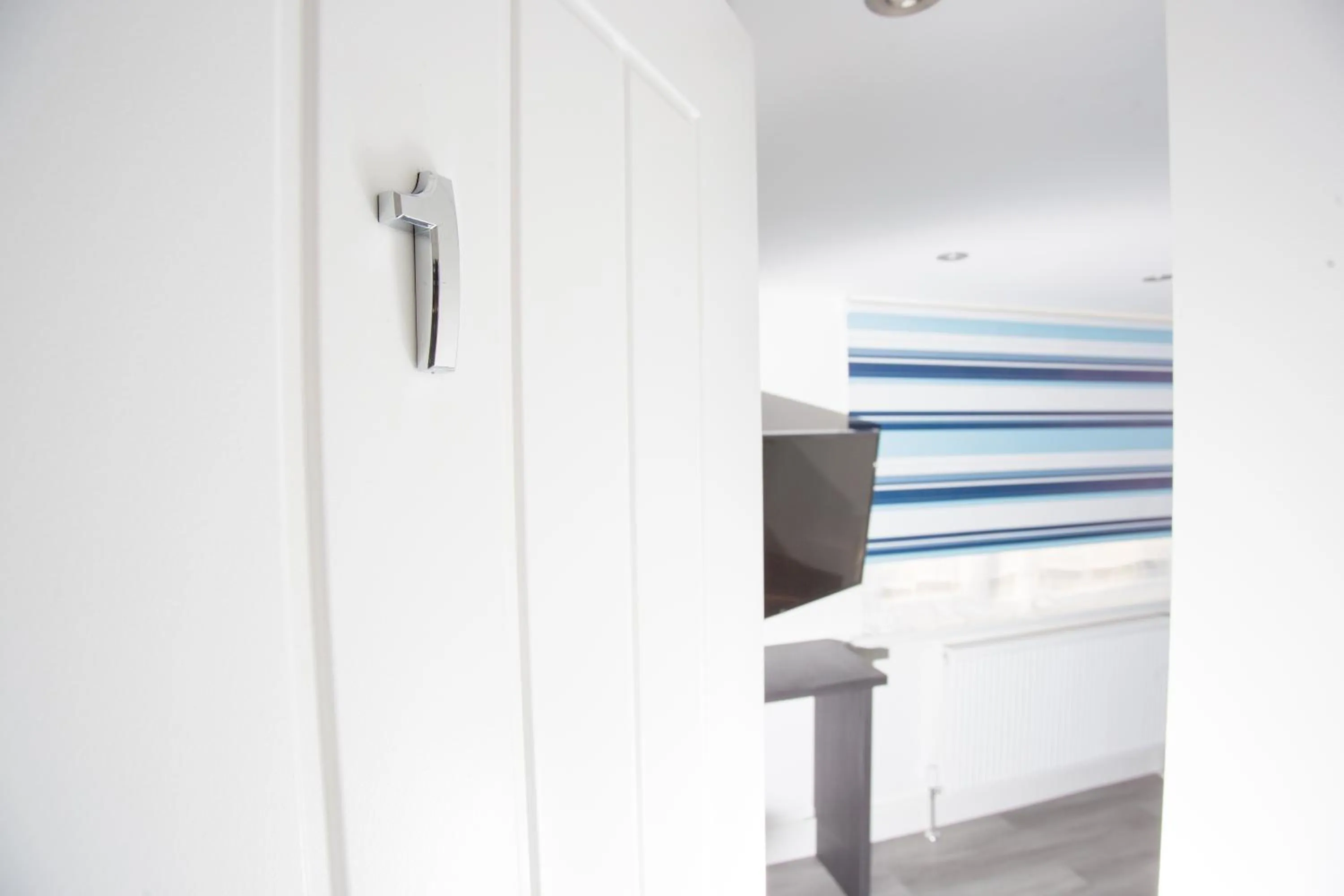 TV and multimedia in Legoland Heathrow Windsor Apartment Hotel