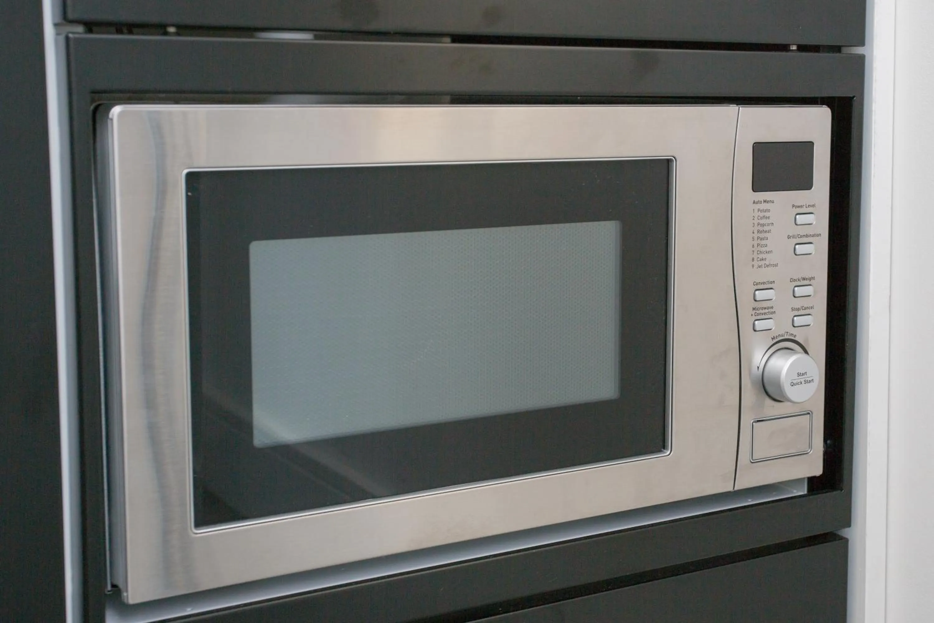 Kitchen or kitchenette in Legoland Heathrow Windsor Apartment Hotel