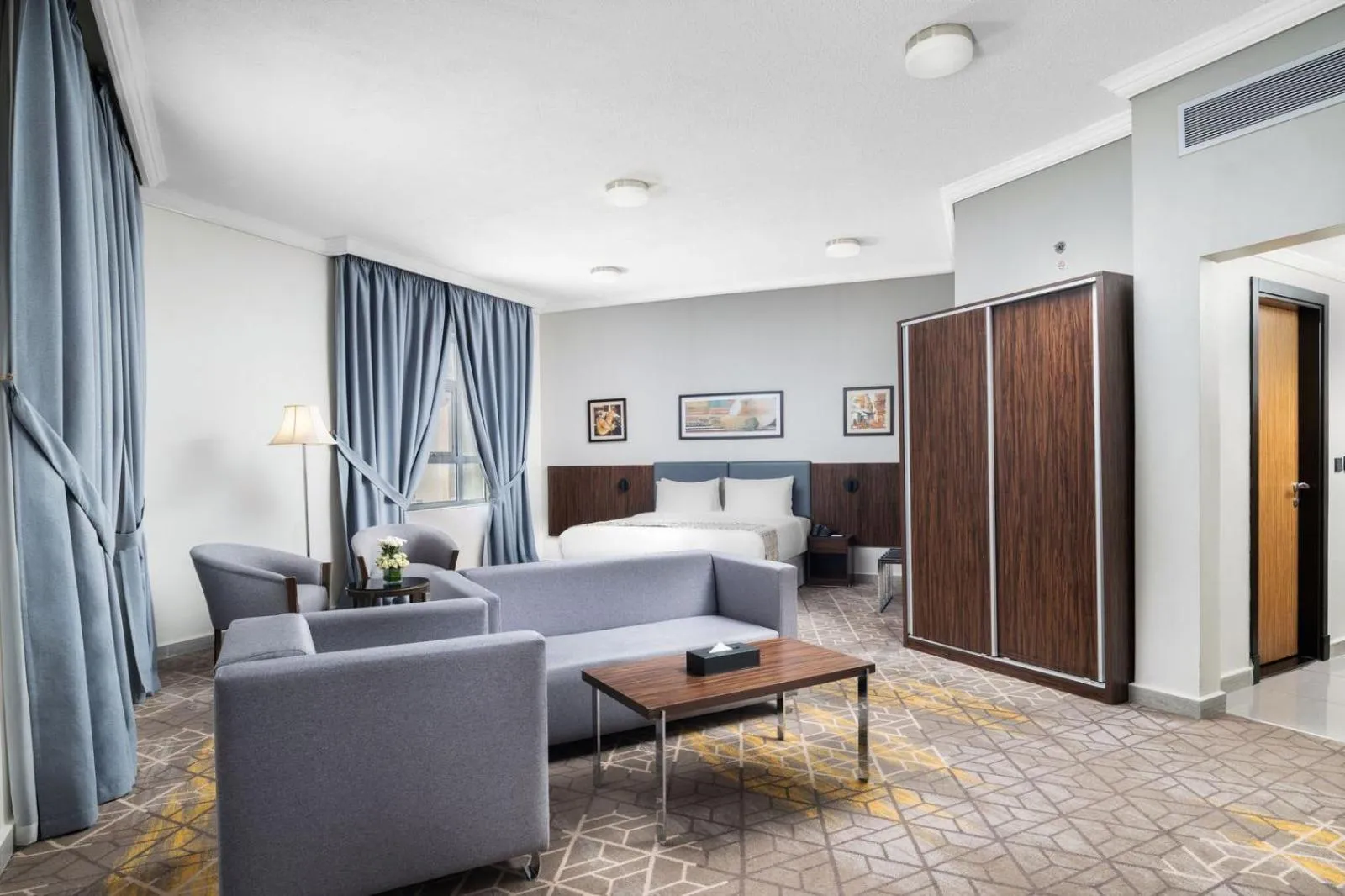 Bed in Elaf Bakkah Hotel