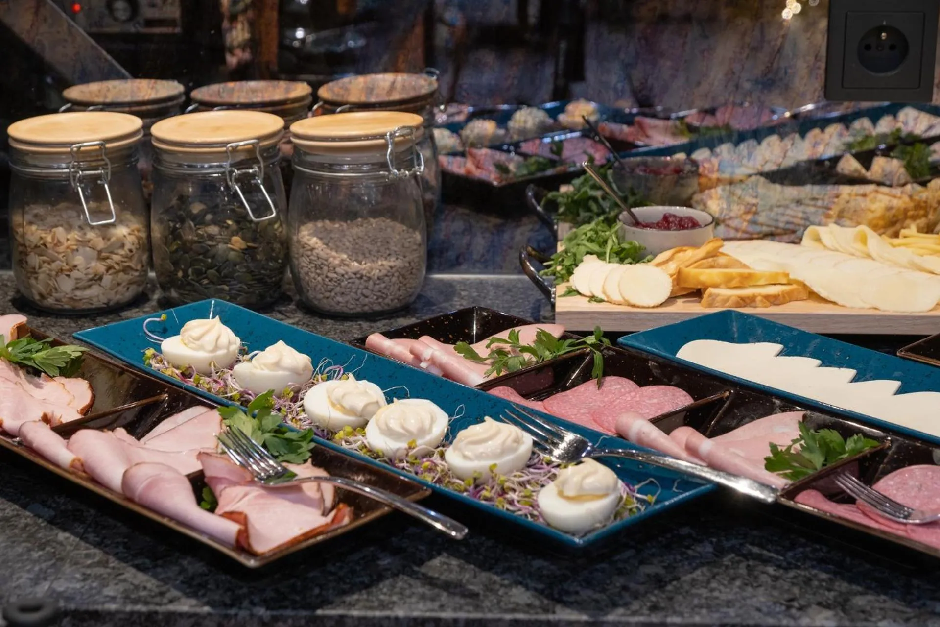 Food in Harda House Friends & Spa