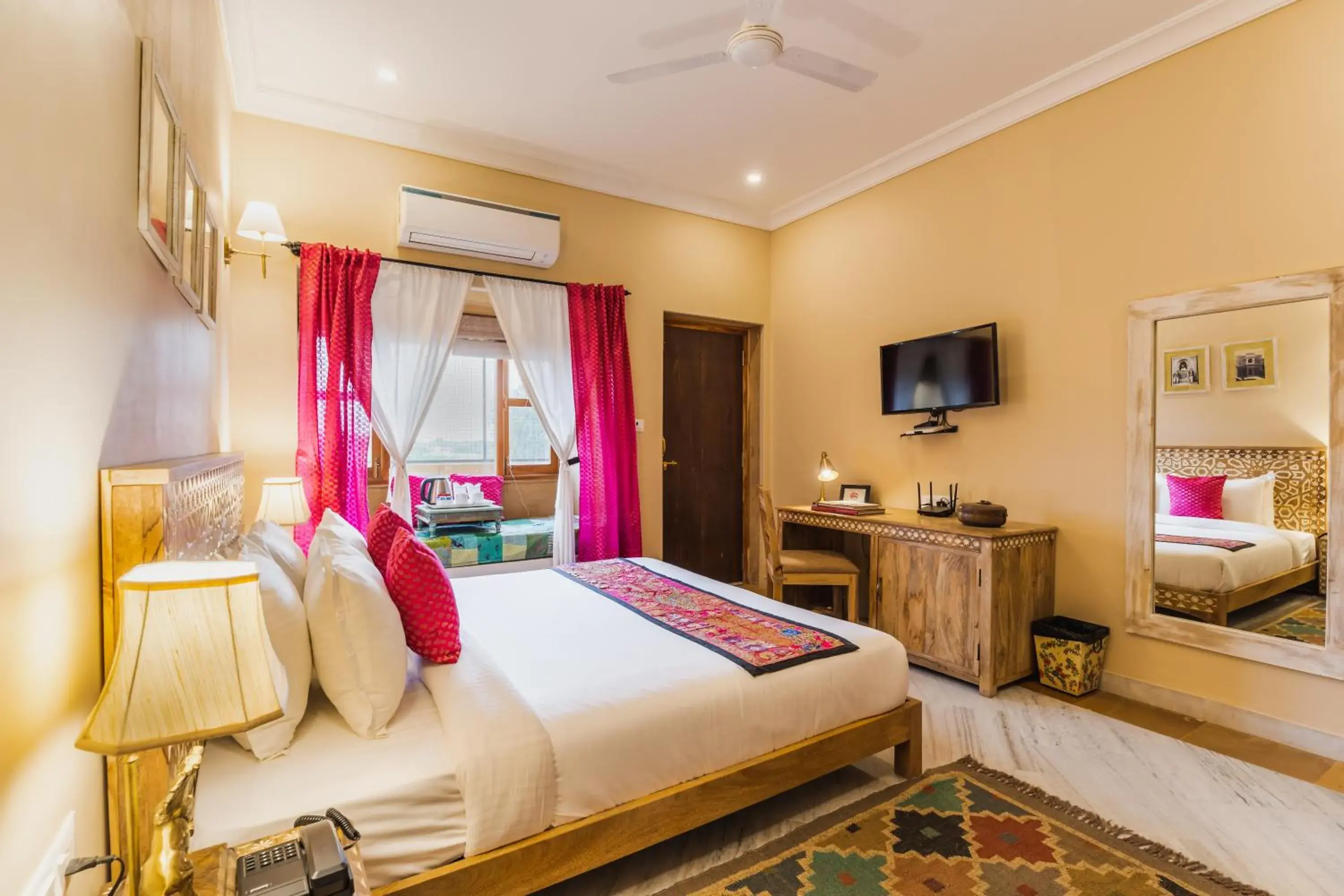 Photo of the whole room, Bed in Hotel Jasmin Haveli Photo of the whole room, Bed in Hotel Jasmin Haveli