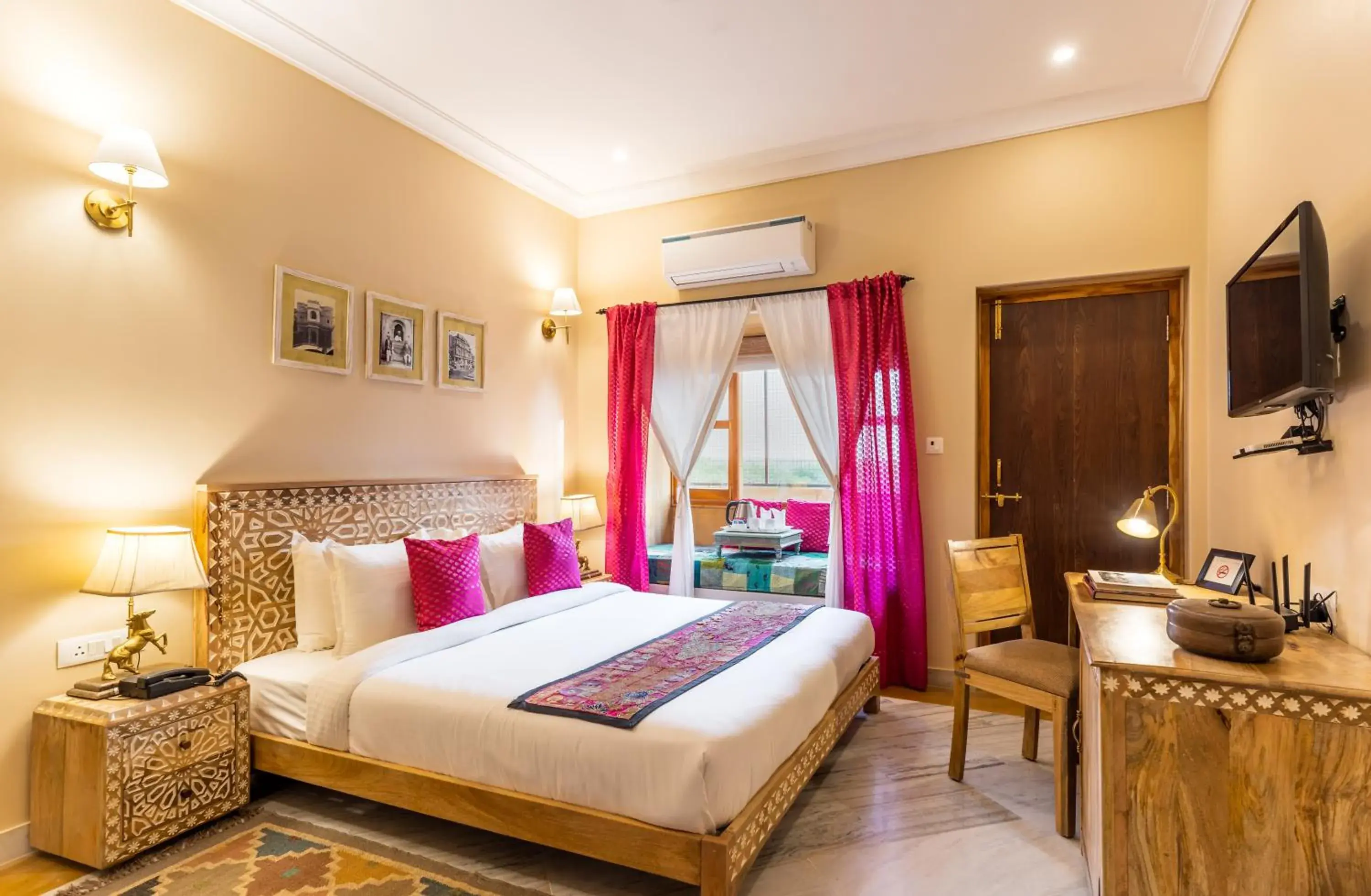 Deluxe Room in Hotel Jasmin Haveli Deluxe Room in Hotel Jasmin Haveli