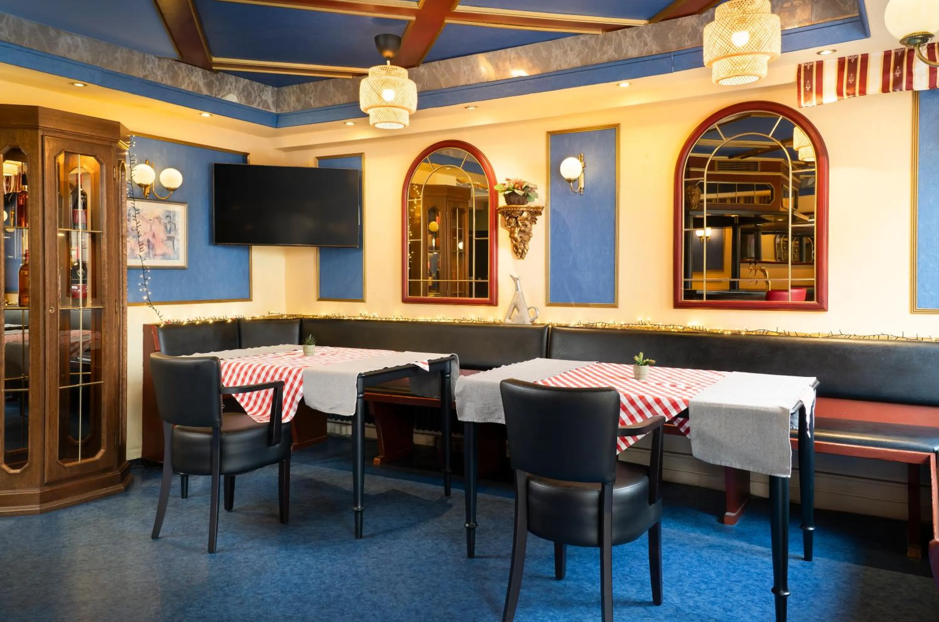 Restaurant/places to eat in Sophien Hotel