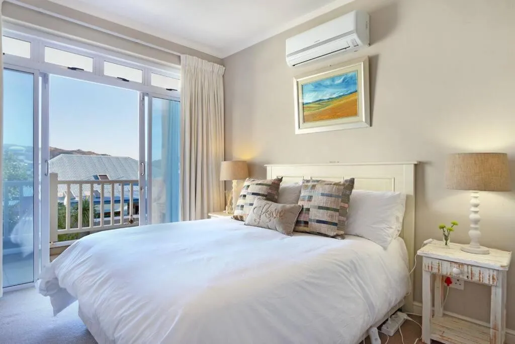 Bedroom, Bed in Penguin Haven . Luxury 2 bedroom, Boulders Beach.