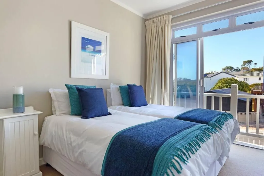 Bedroom, Bed in Penguin Haven . Luxury 2 bedroom, Boulders Beach.