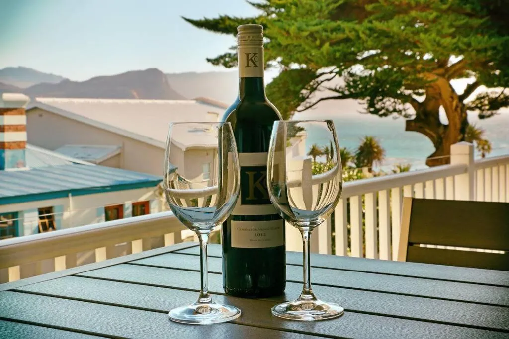 Natural landscape in Penguin Haven . Luxury 2 bedroom, Boulders Beach.