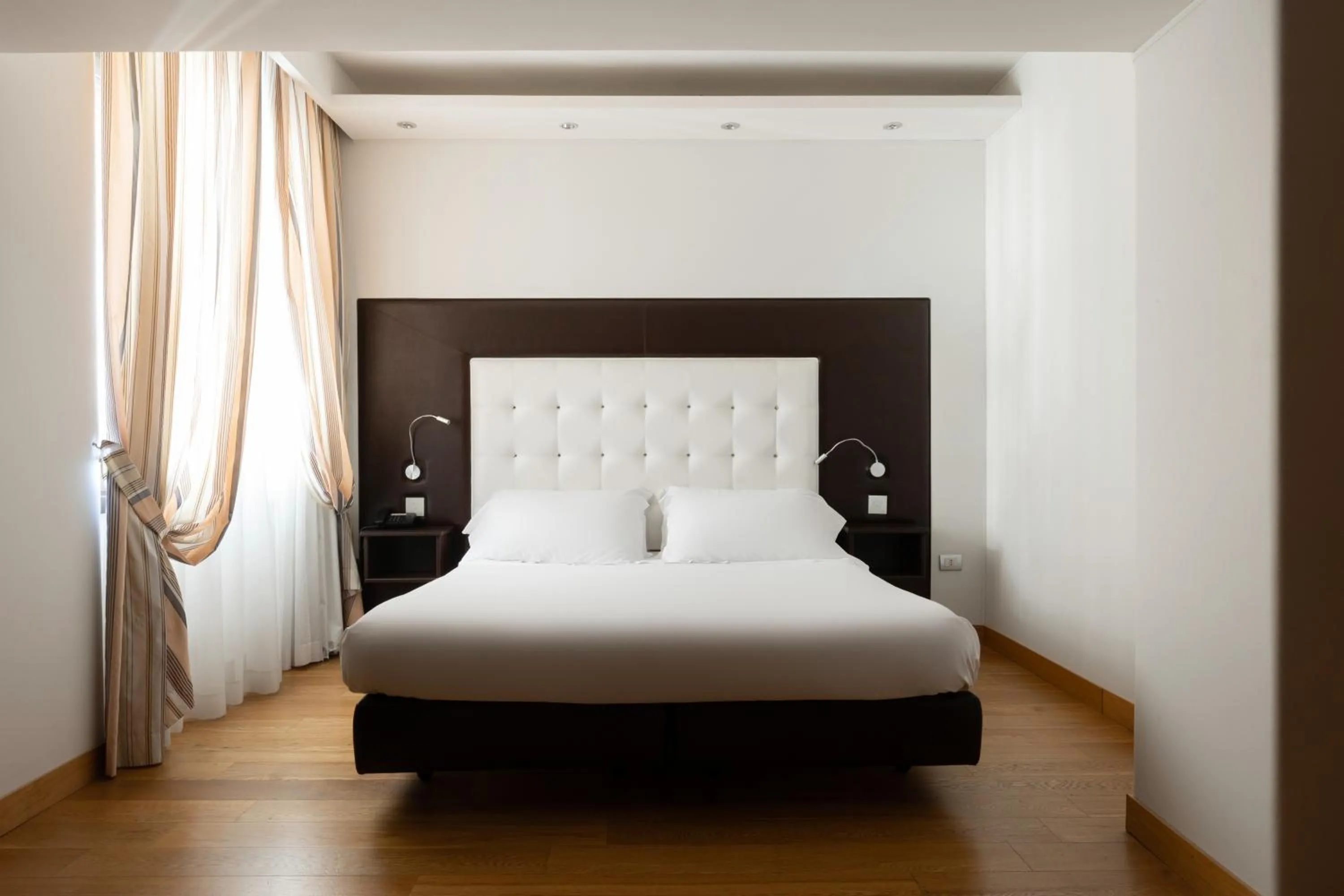 Bed in Hotel Royal Caserta