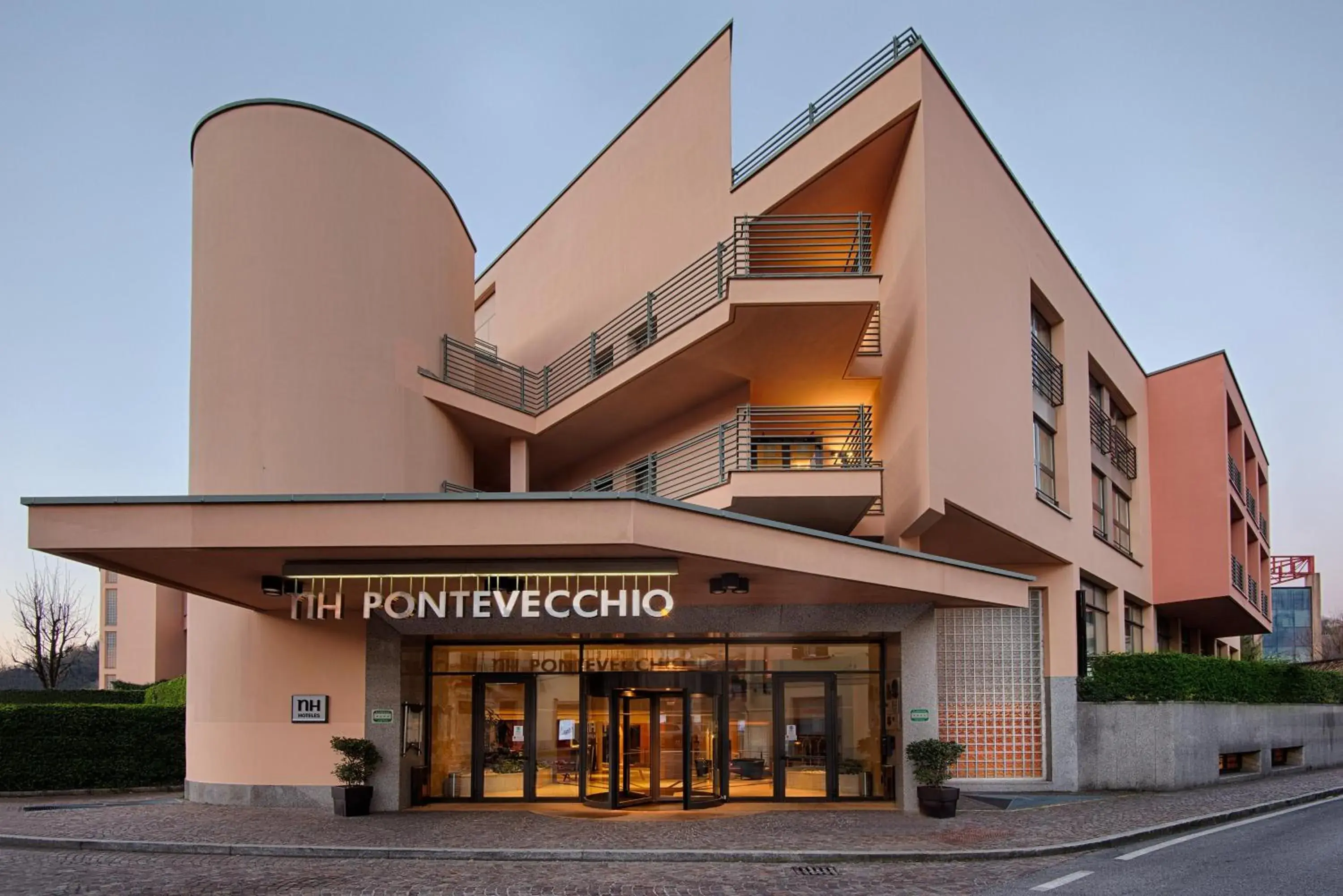 Property building in NH Lecco Pontevecchio Property building in NH Lecco Pontevecchio