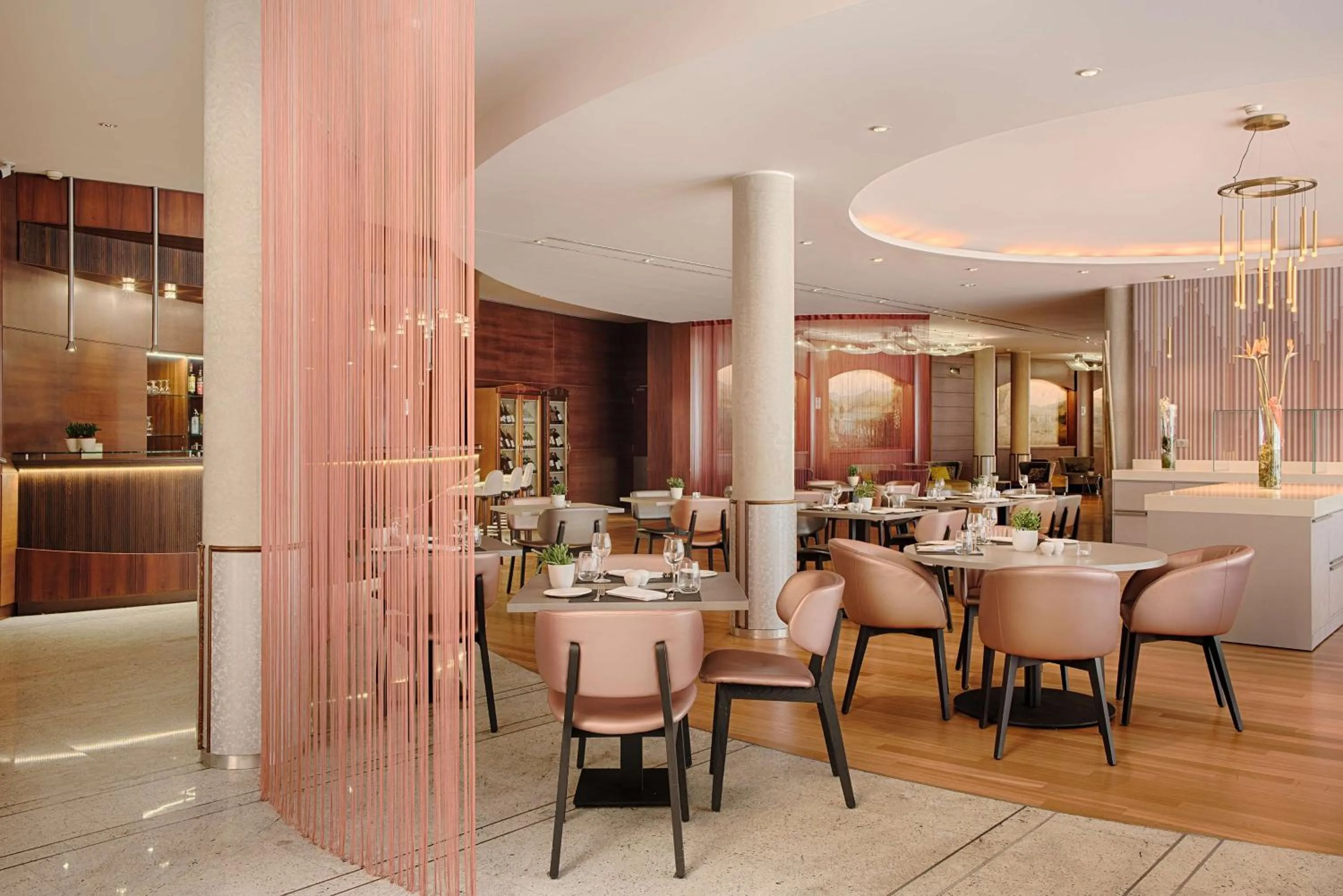 Restaurant/places to eat in NH Lecco Pontevecchio