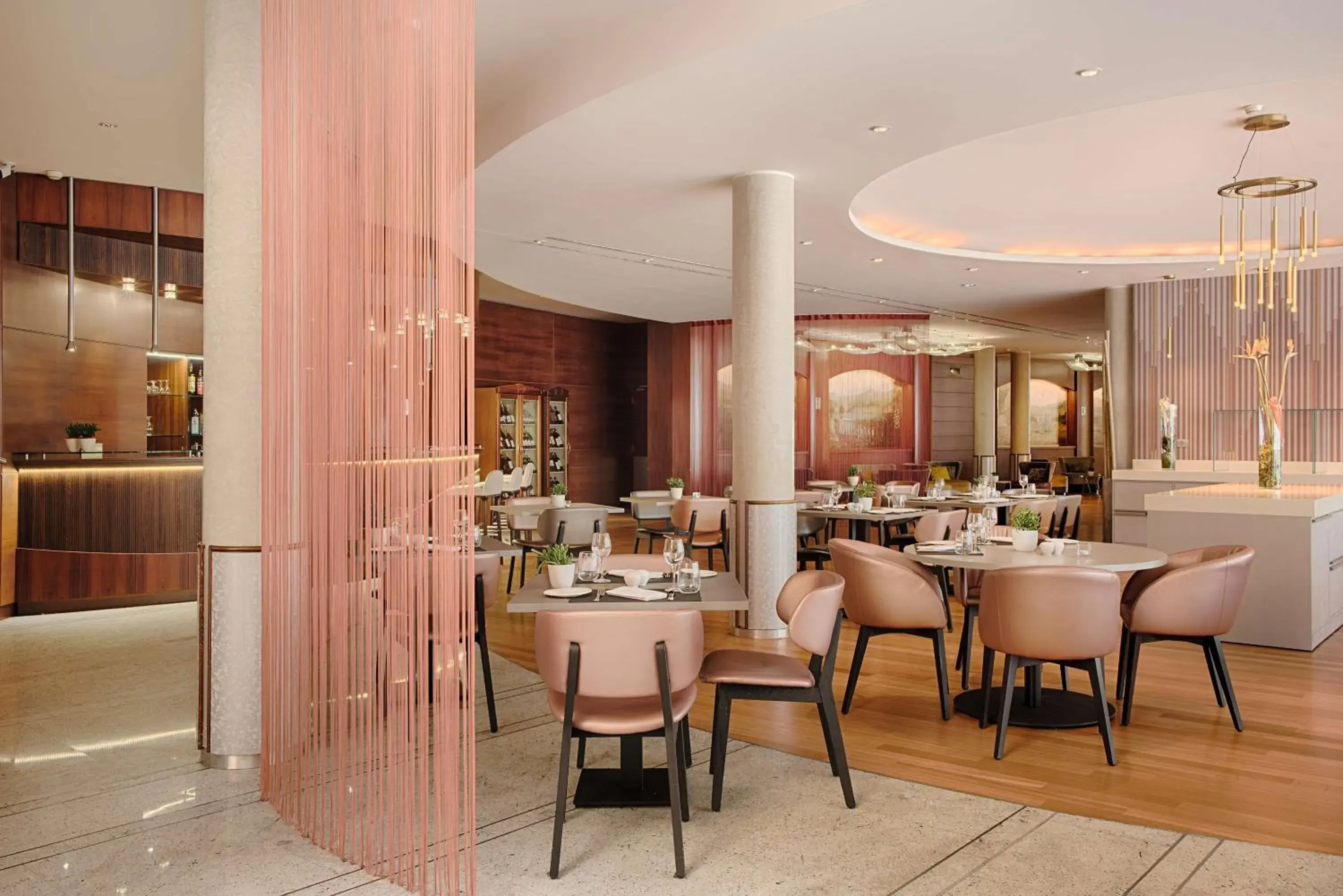 Restaurant/places to eat in NH Lecco Pontevecchio Restaurant/places to eat in NH Lecco Pontevecchio