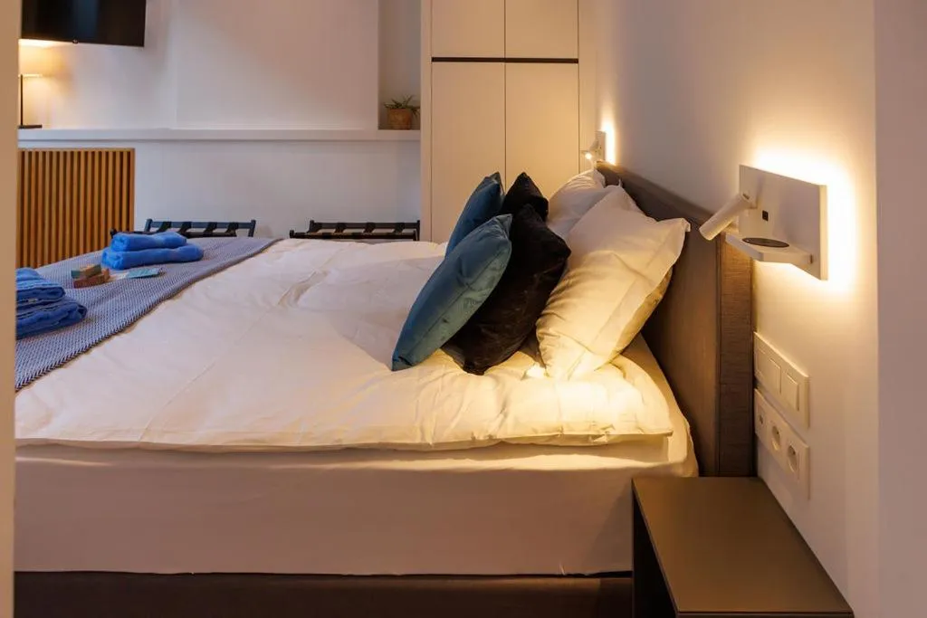 Bed in APL8 St-Anna B&B