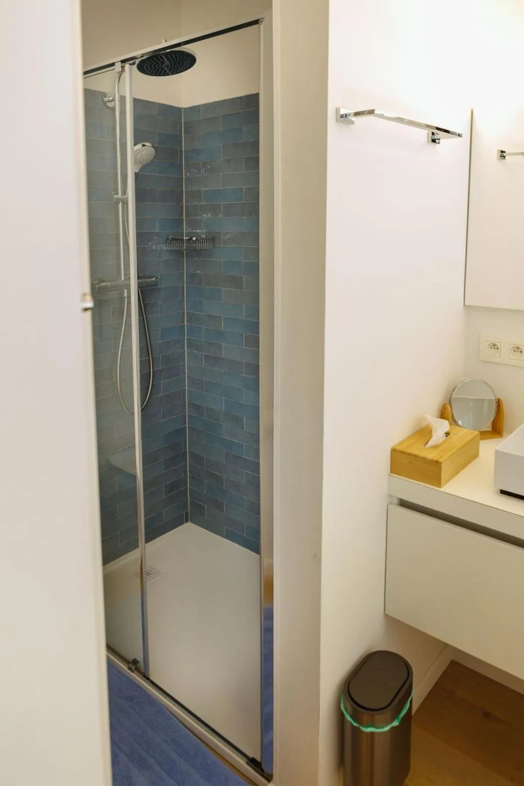 Shower in APL8 St-Anna B&B