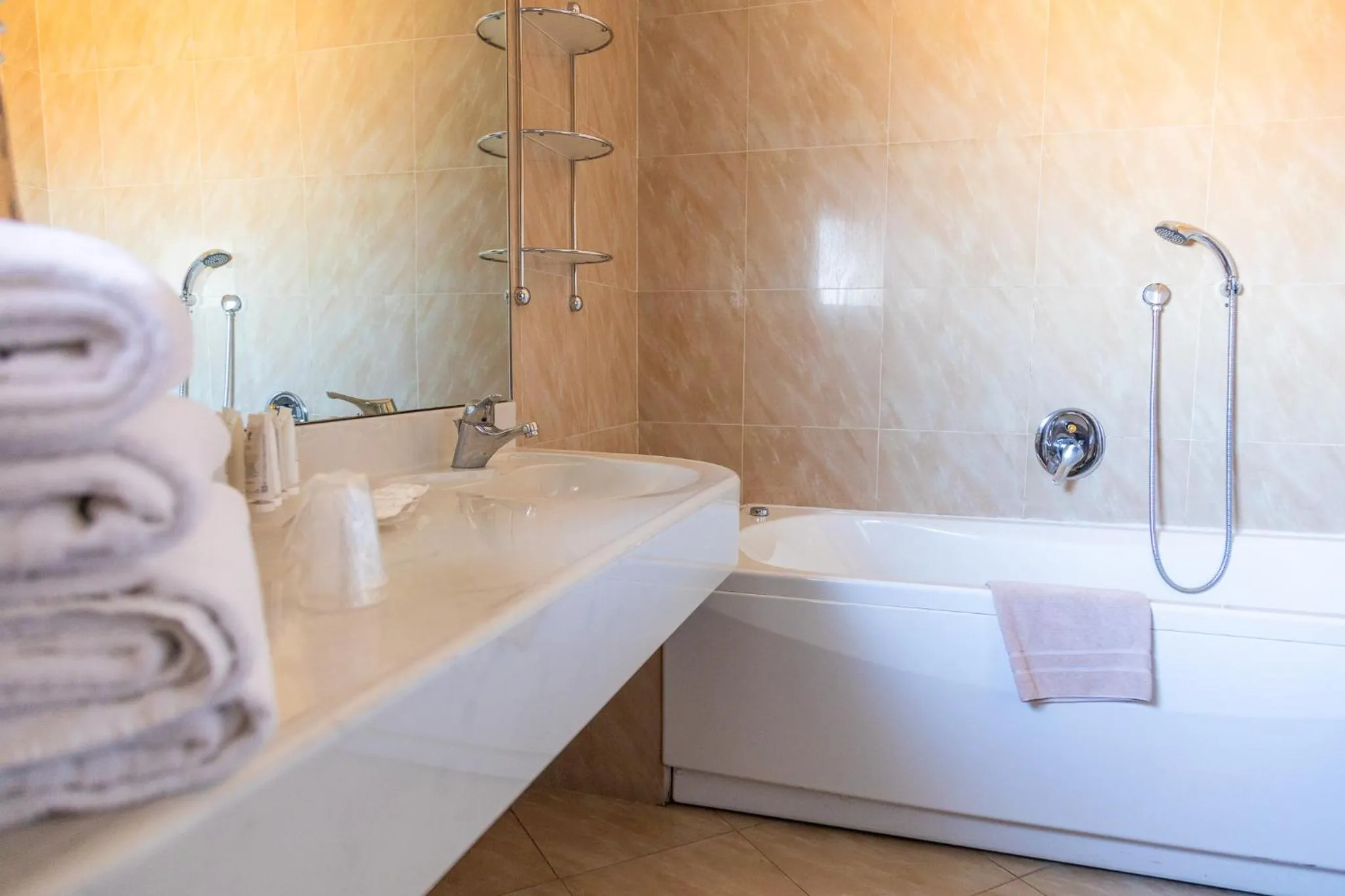 Bathroom in Hotel Continental