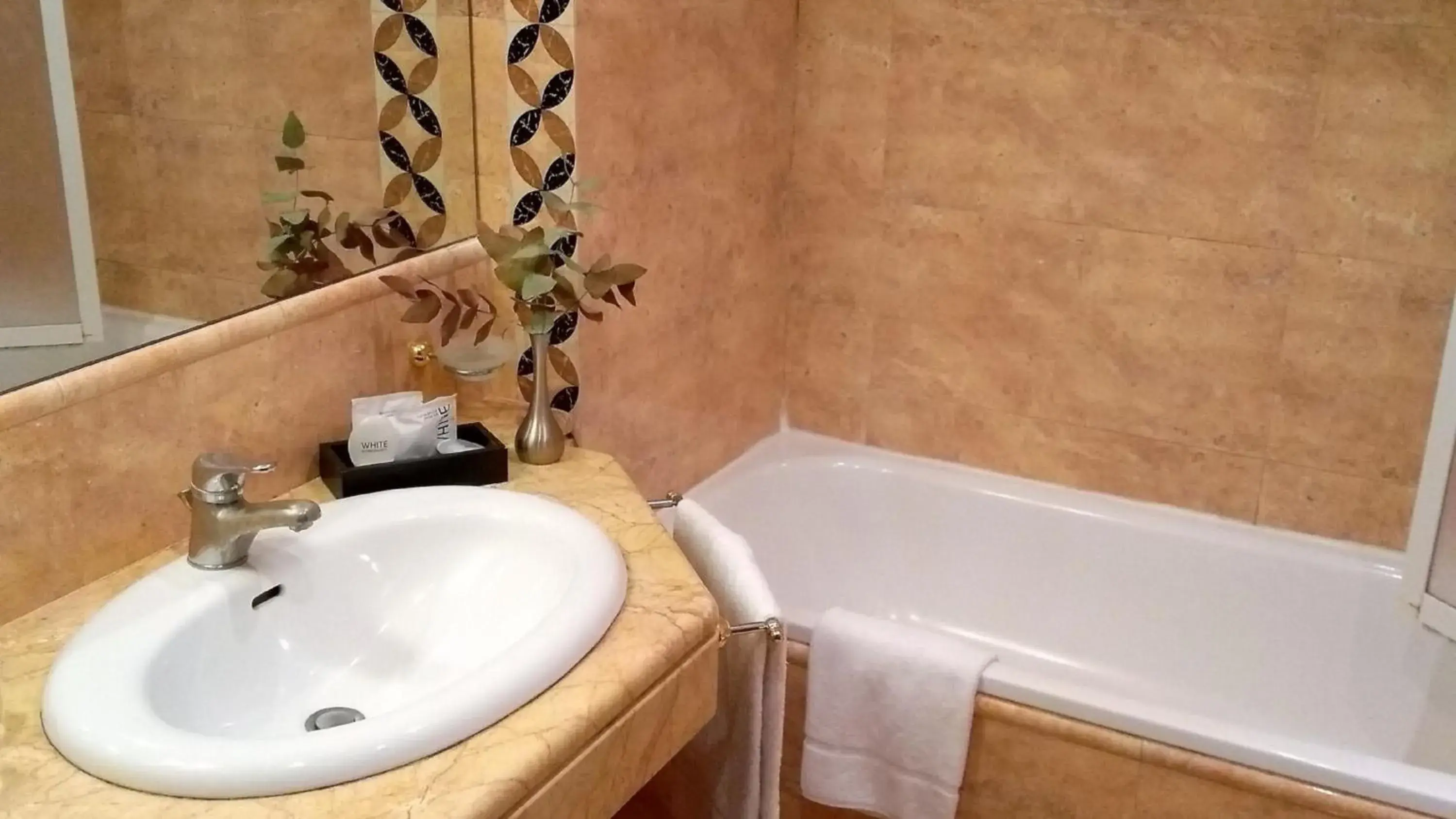 Bathroom in Hotel Roma Aurelia Antica Bathroom in Hotel Roma Aurelia Antica