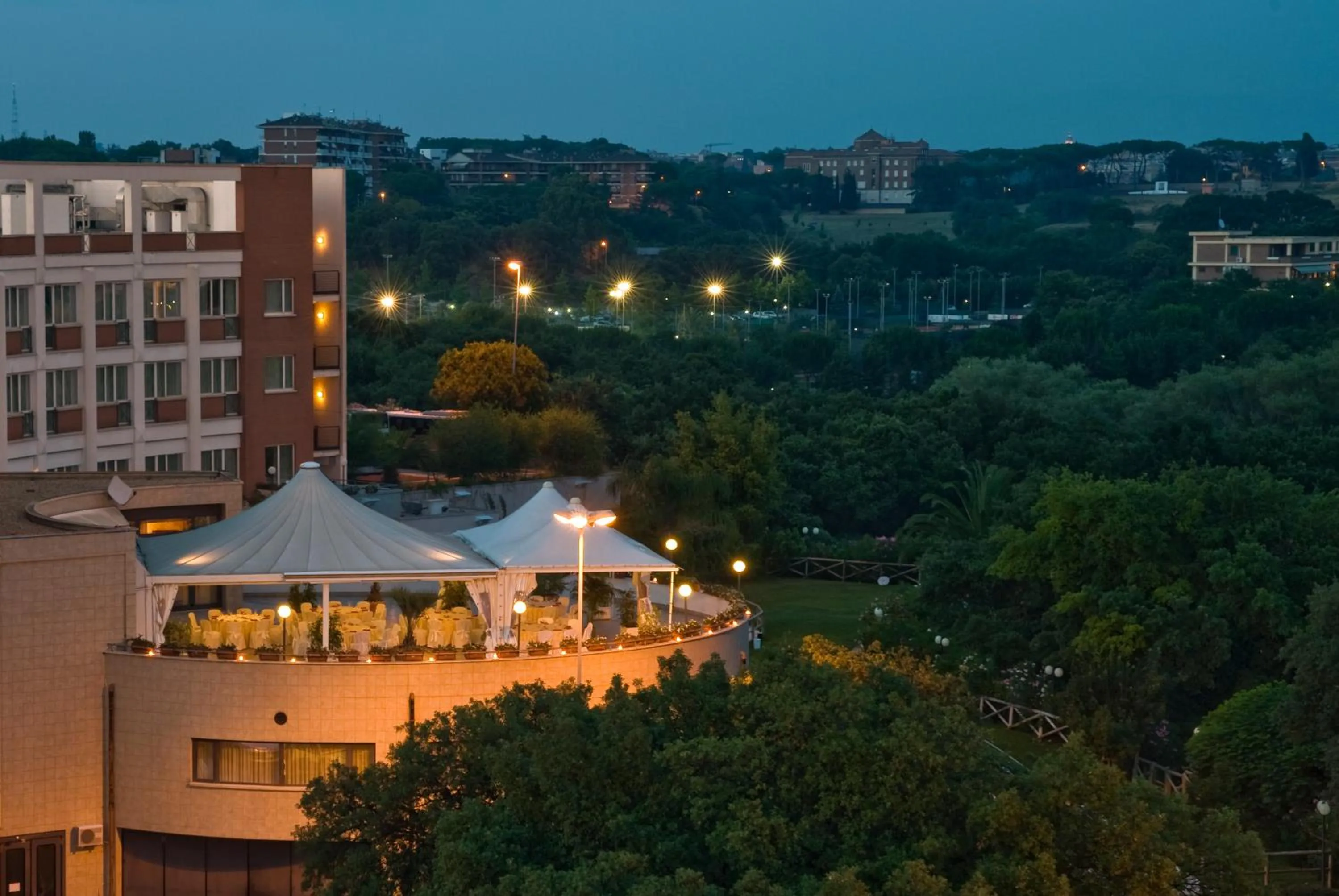 Property building in Hotel Roma Aurelia Antica