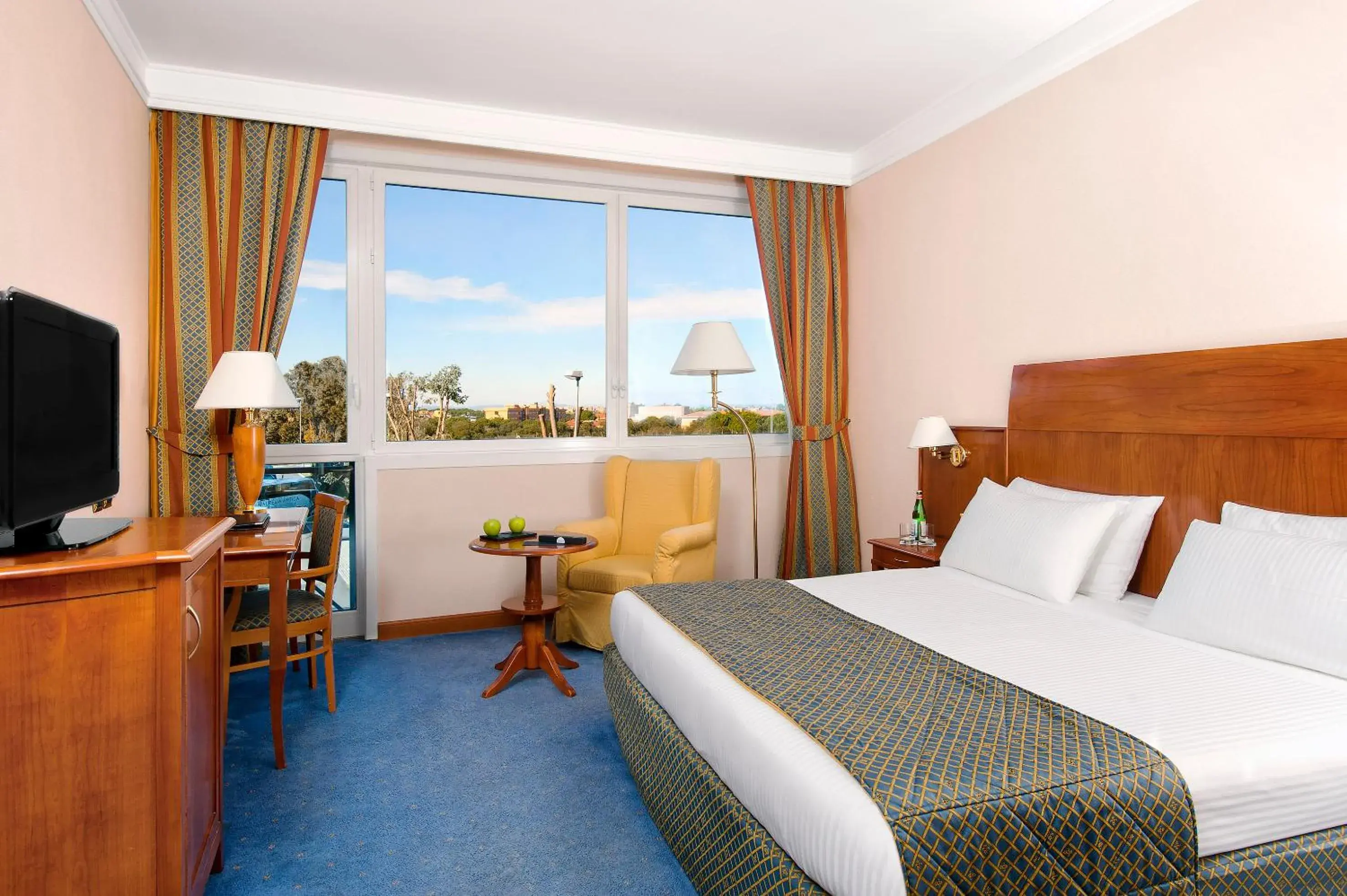 Standard Double Room in Hotel Roma Aurelia Antica Standard Double Room in Hotel Roma Aurelia Antica