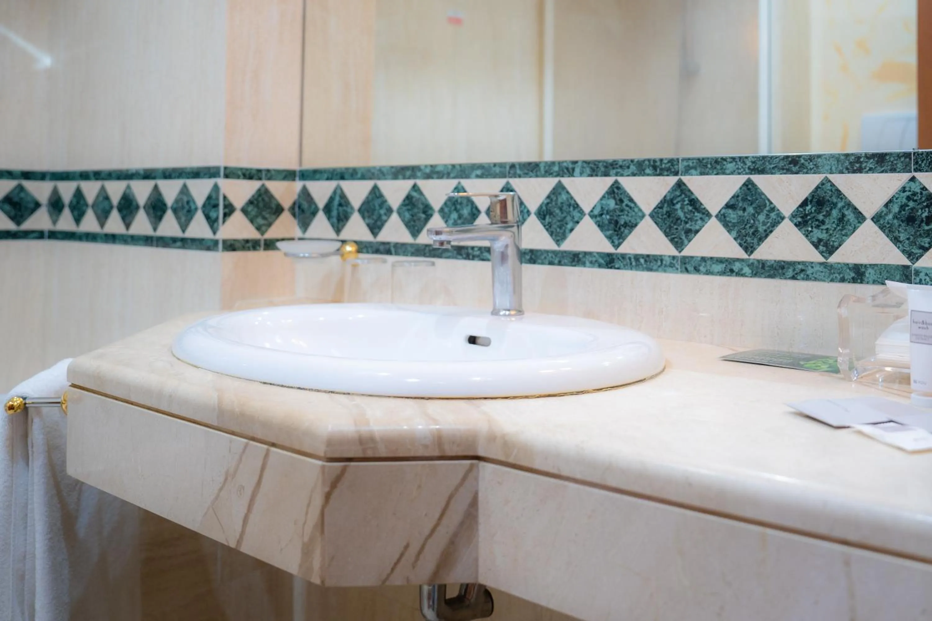 Bathroom in Hotel Roma Aurelia Antica